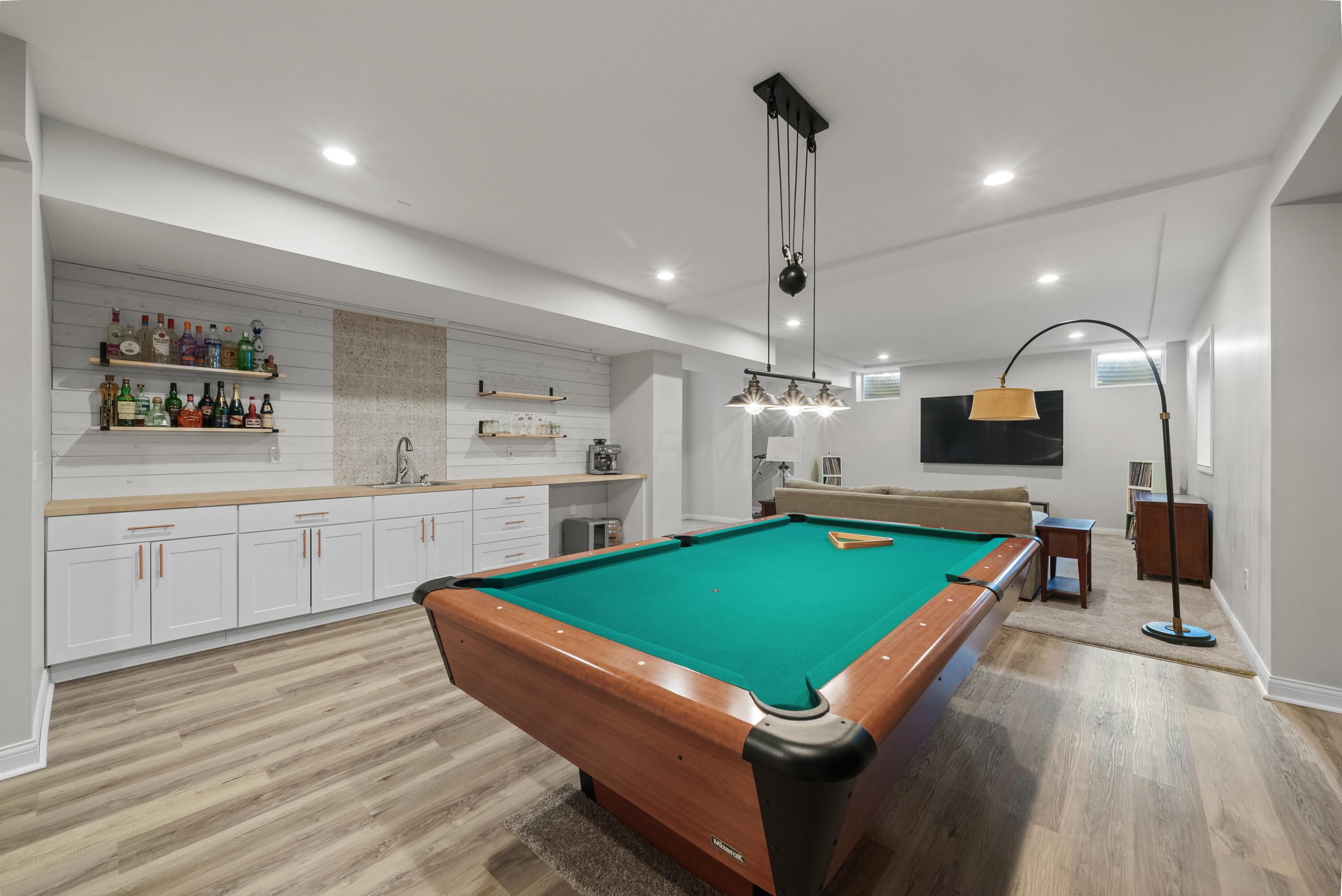 8153 Lilium Way