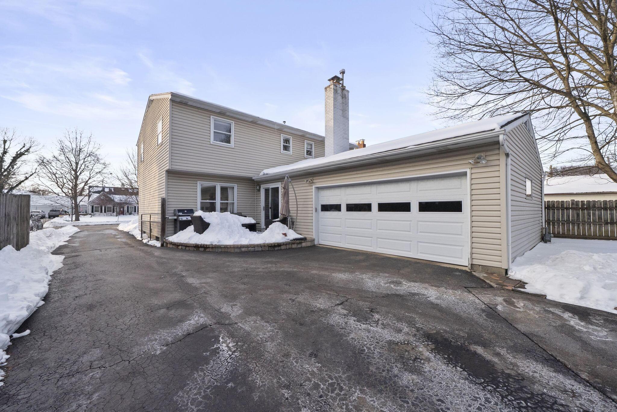 2748 Tremont Road