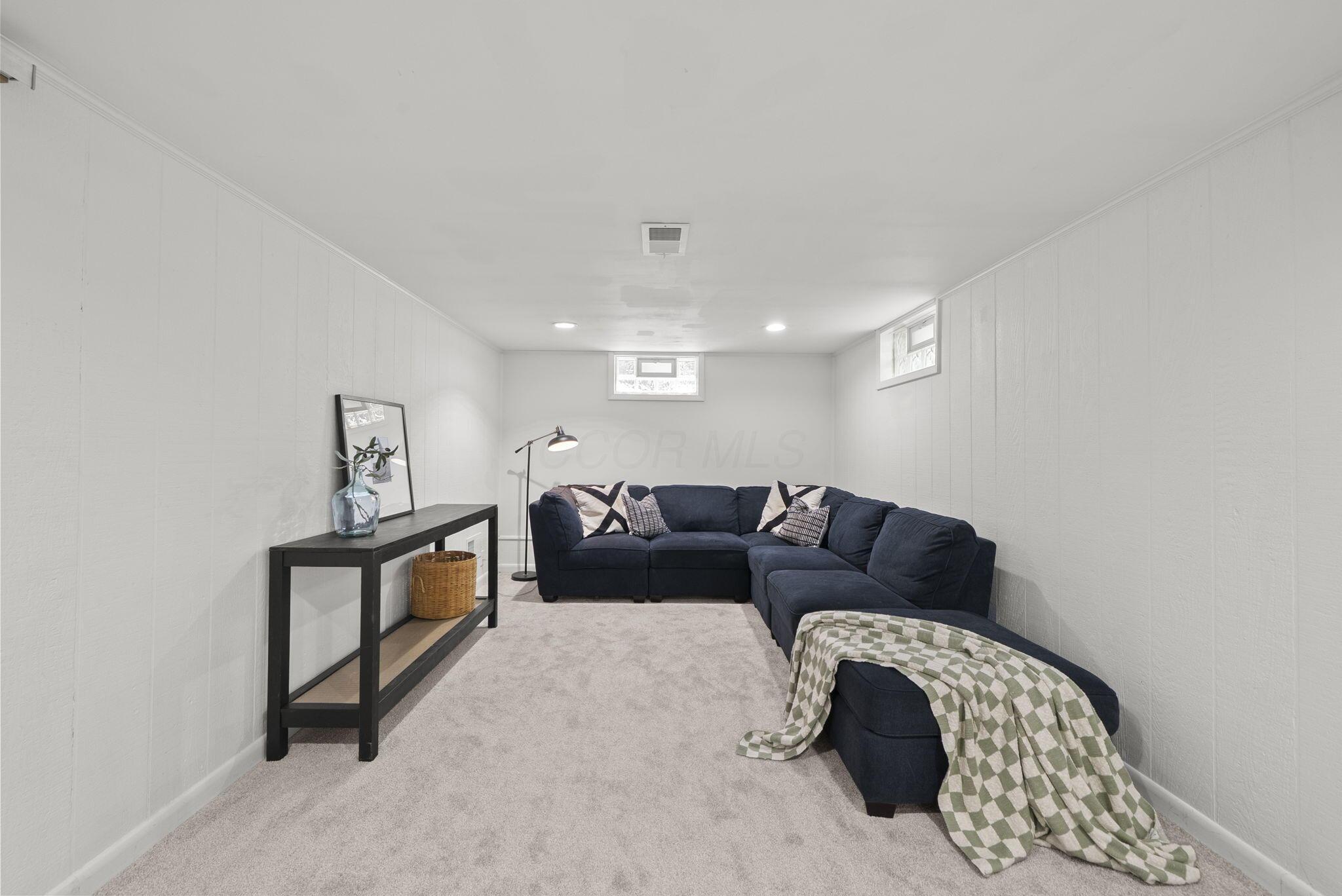 2748 Tremont Road