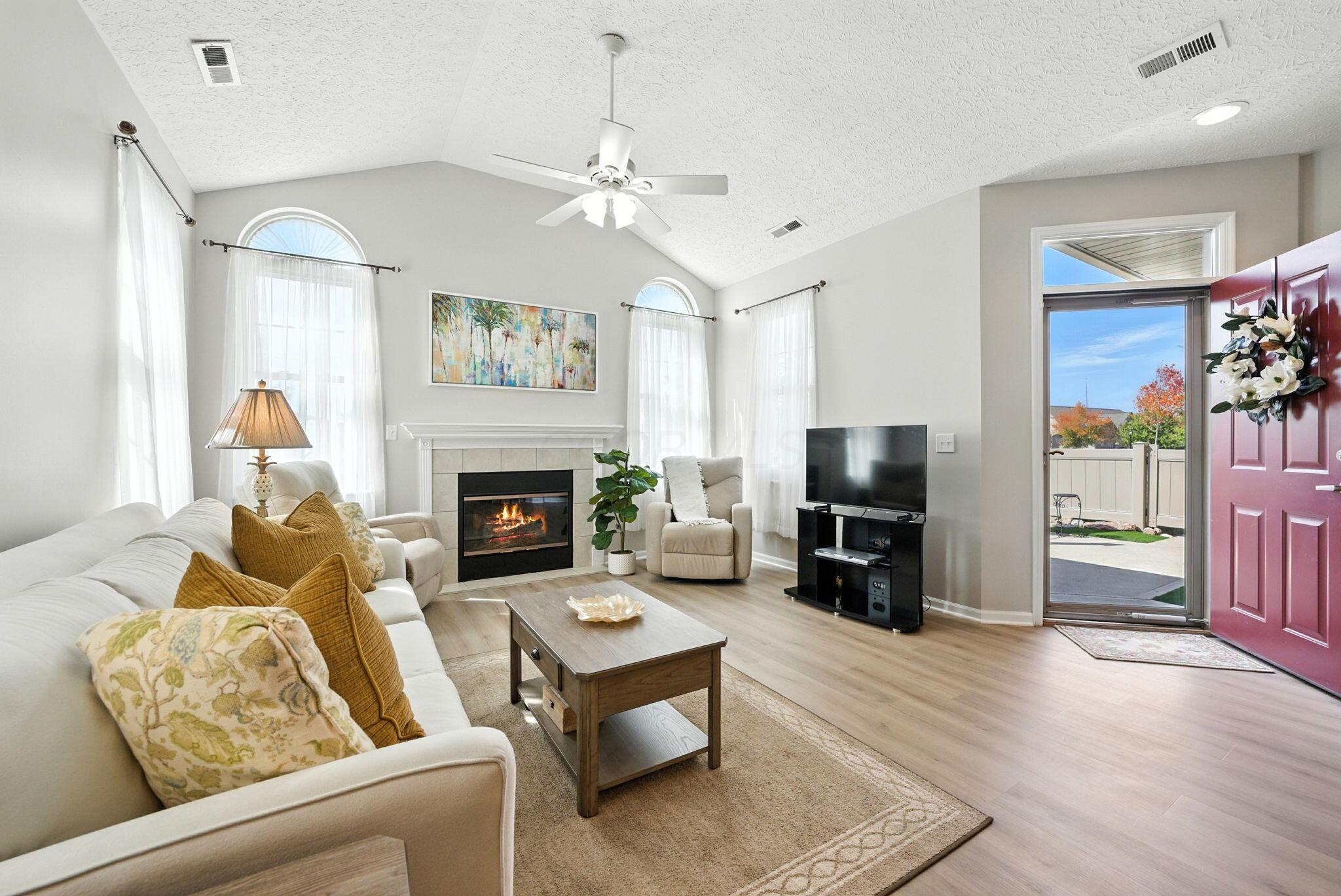 4121 Waterside Place, 13