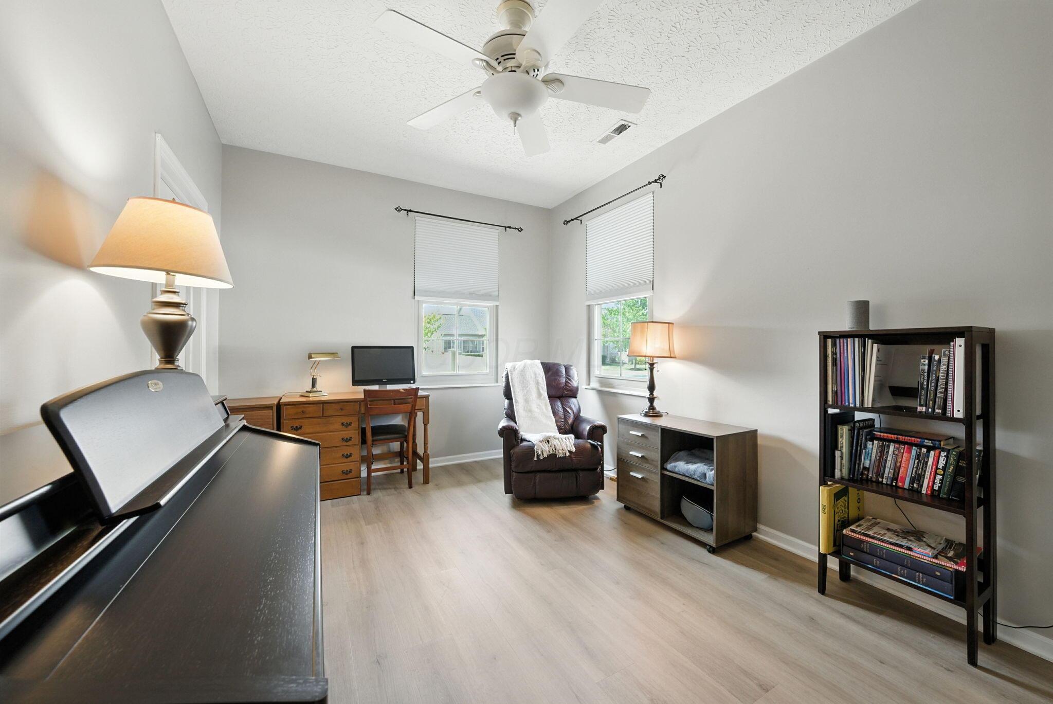 4121 Waterside Place, 13