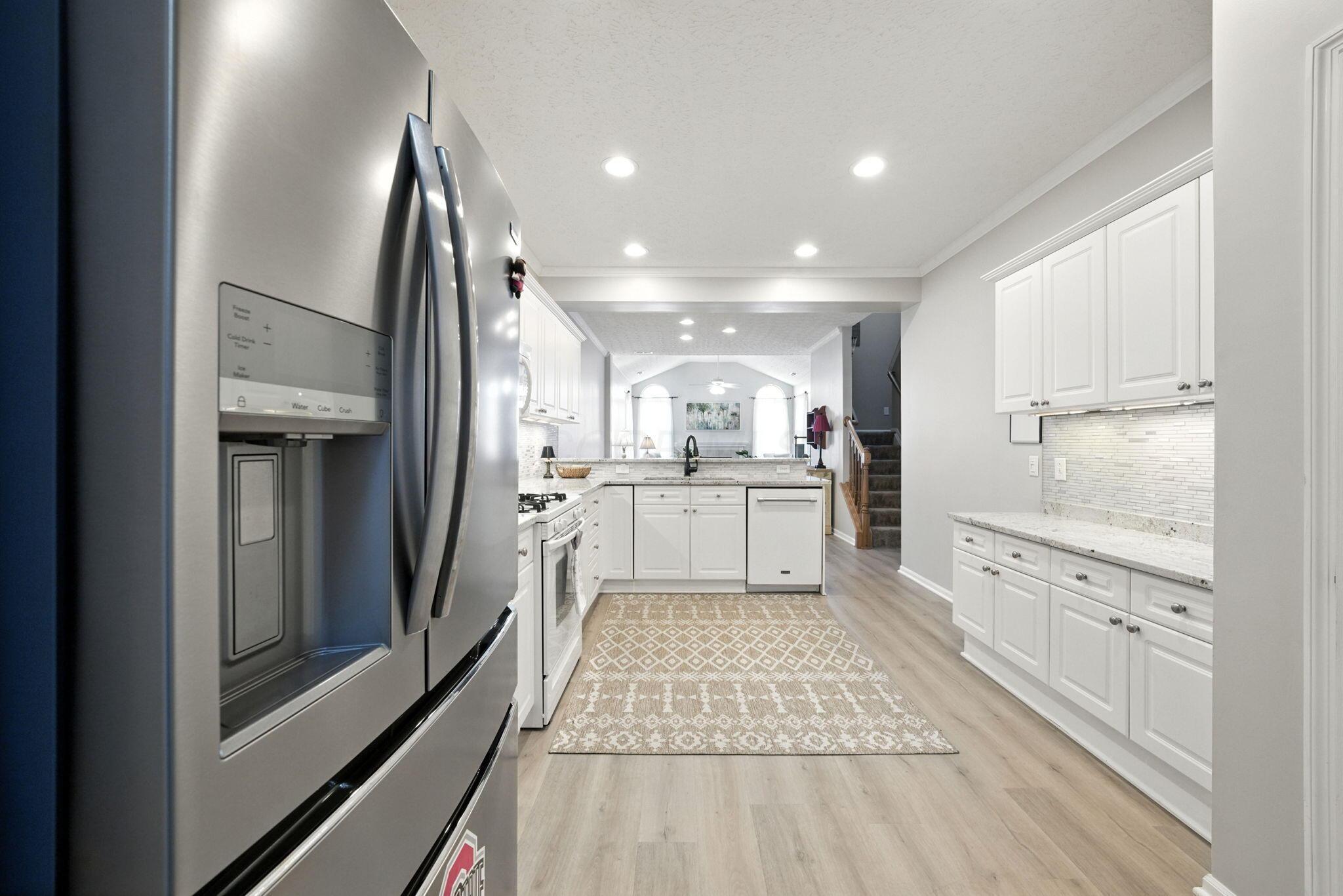 4121 Waterside Place, 13