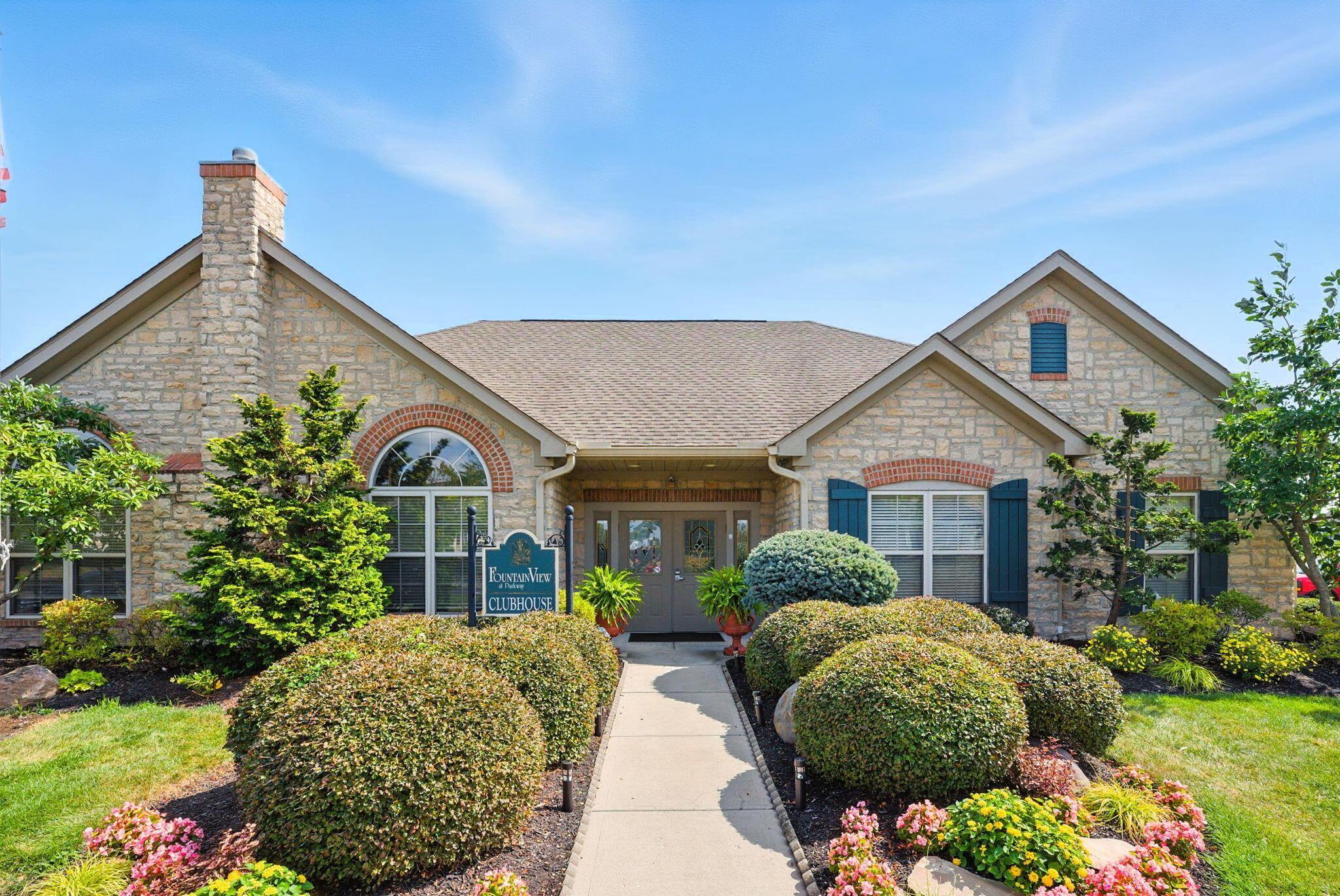 4121 Waterside Place, 13