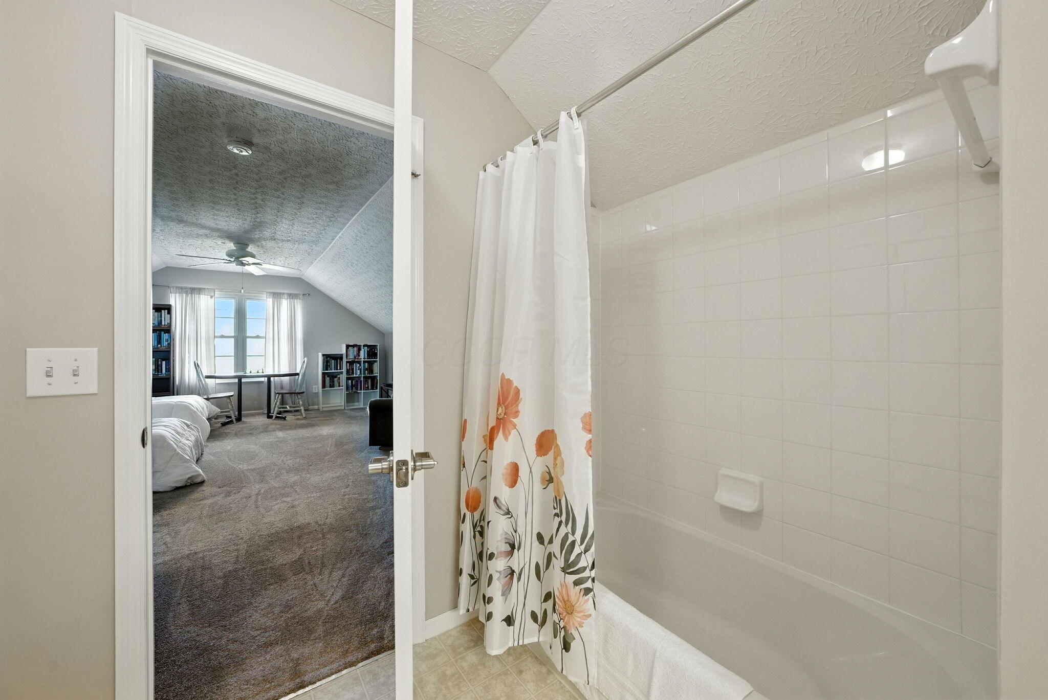 4121 Waterside Place, 13