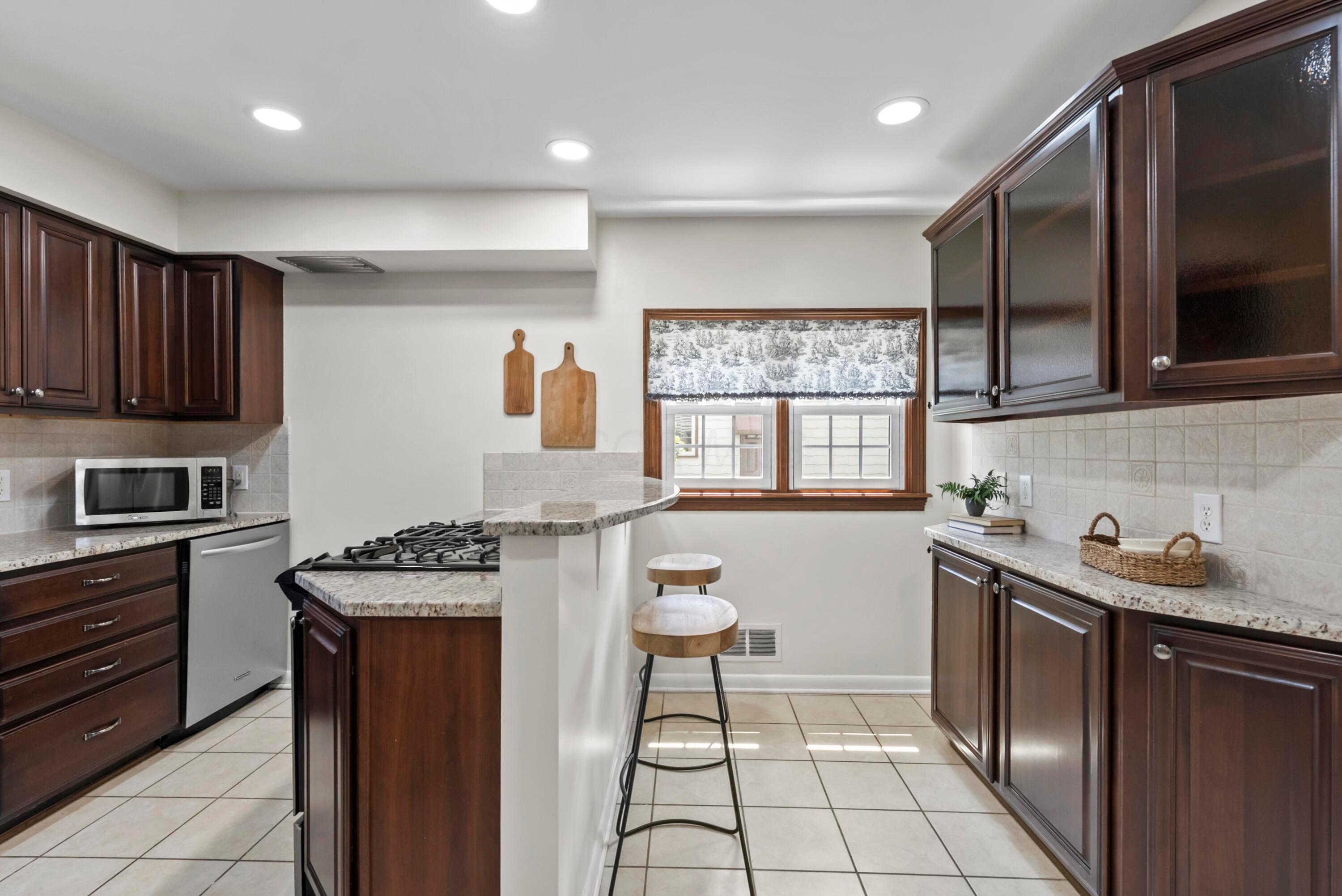 2762 Tremont Road