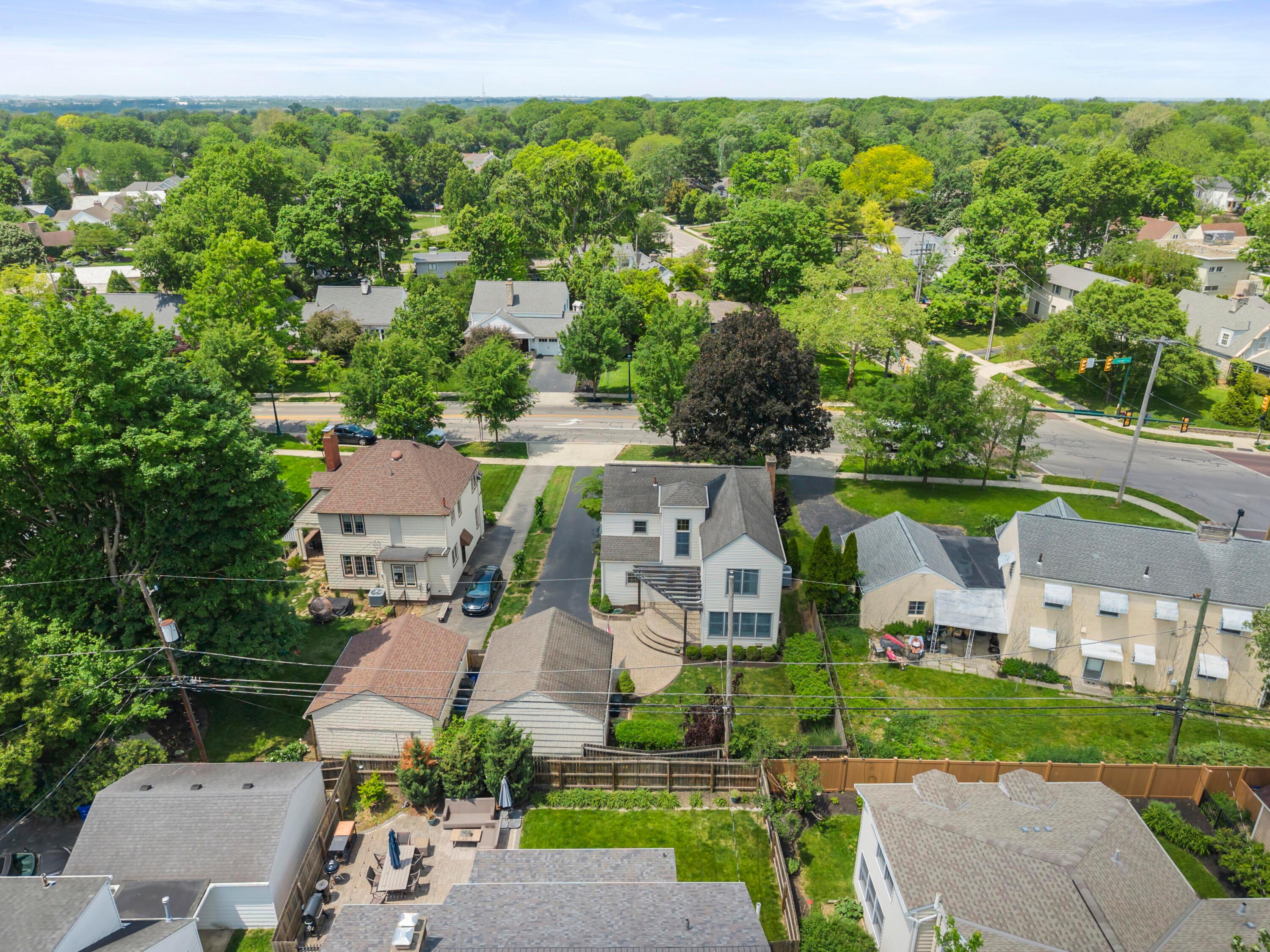 2762 Tremont Road