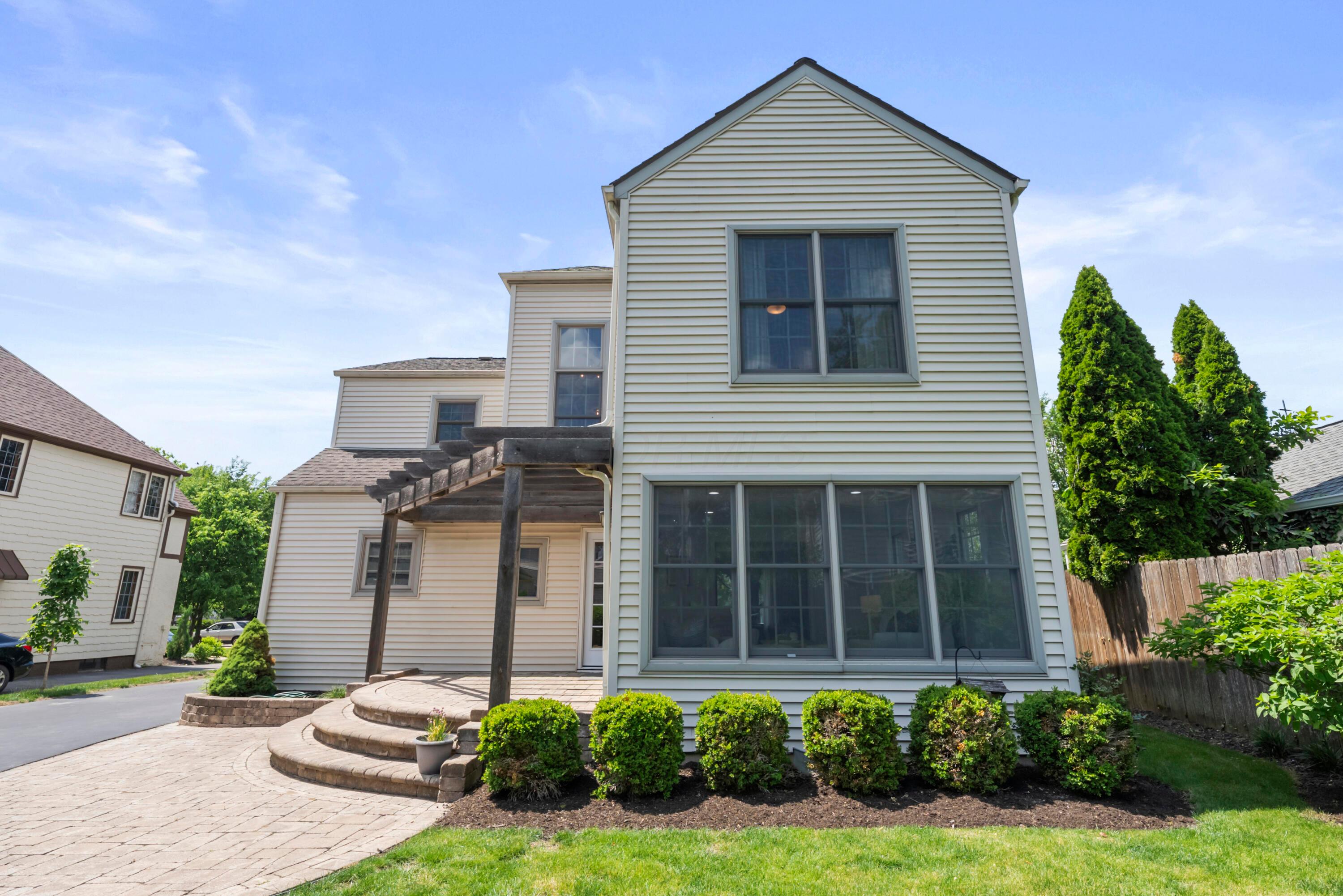2762 Tremont Road