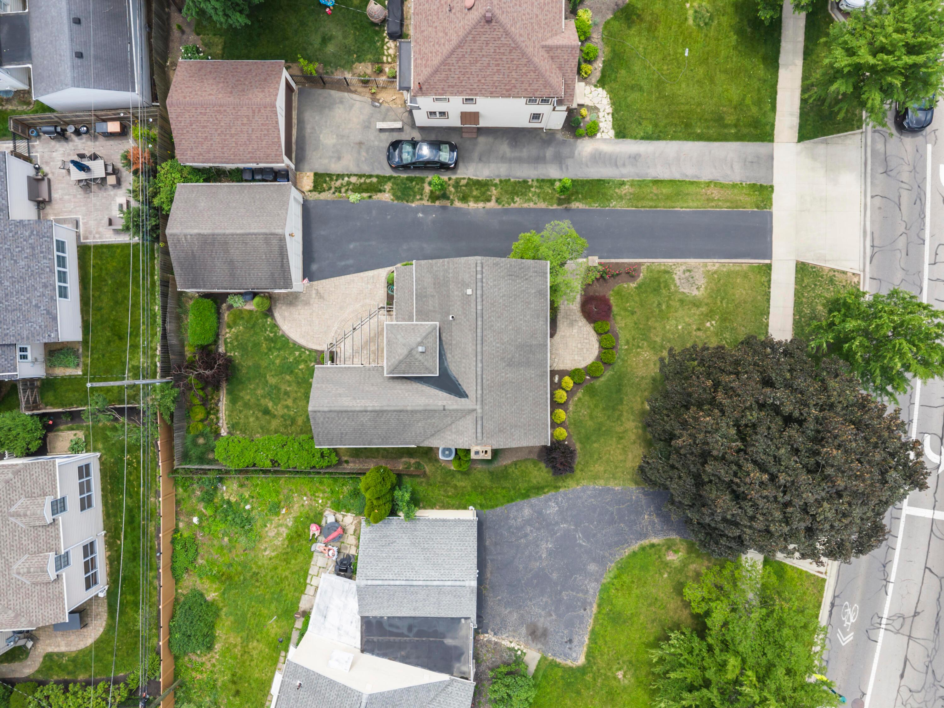 2762 Tremont Road