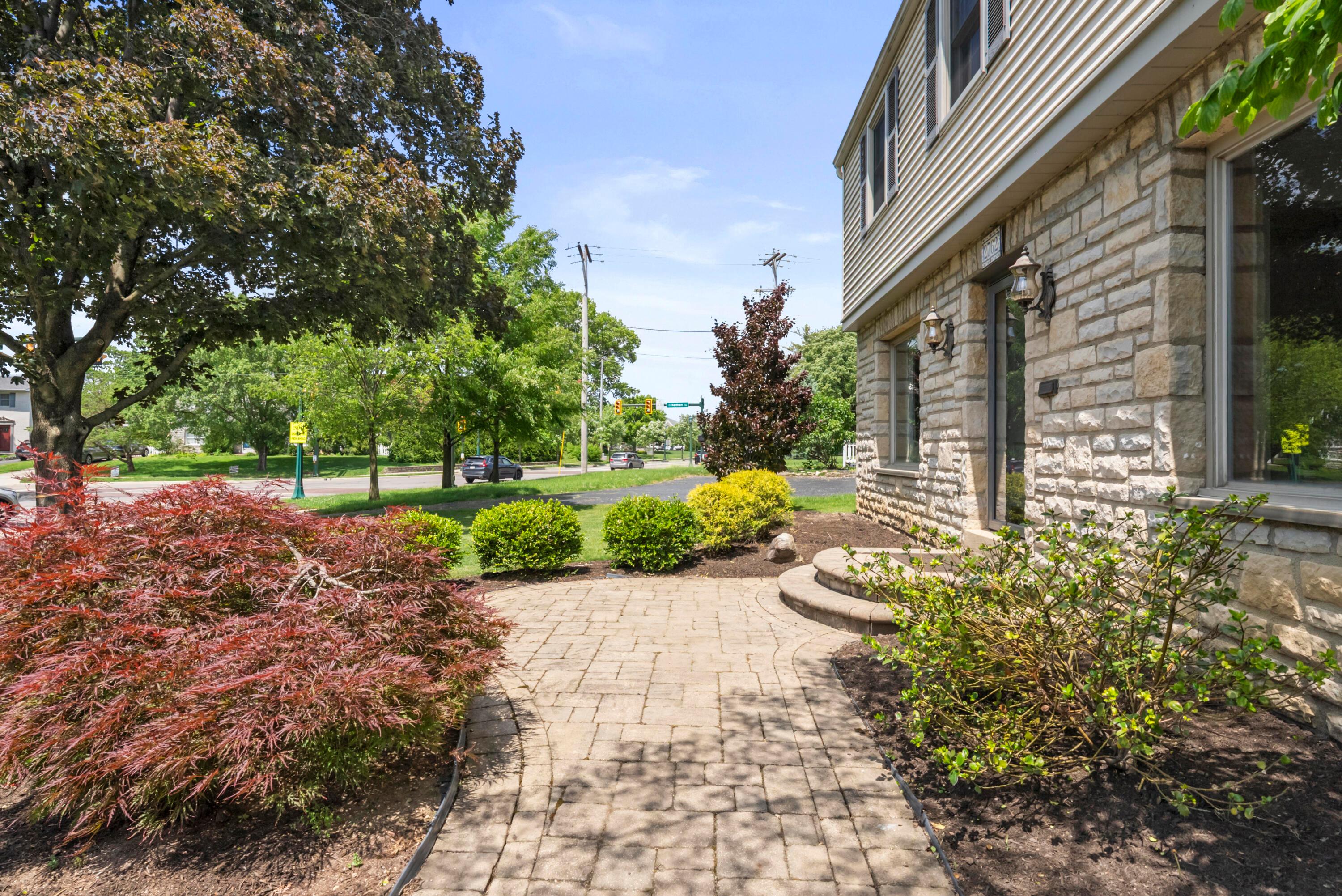 2762 Tremont Road