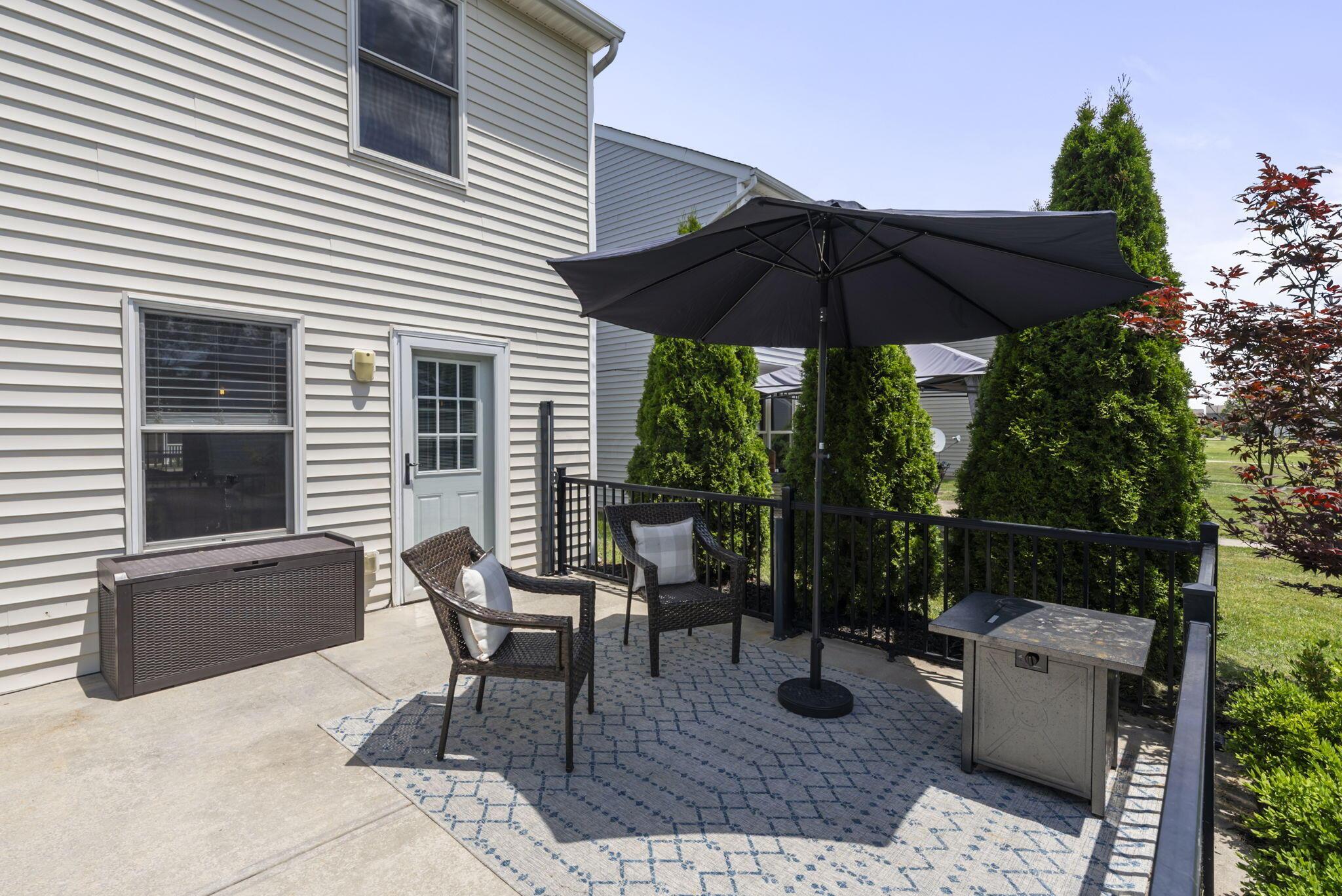 6109 Treaty Lane, 207