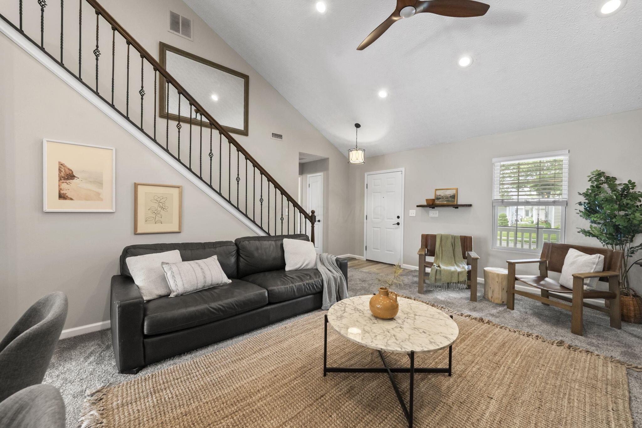 6109 Treaty Lane, 207