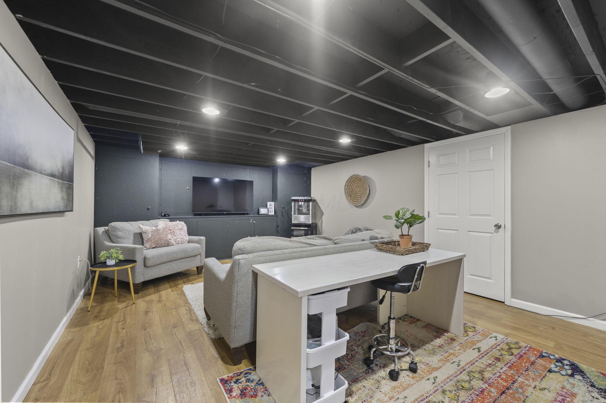 1082 Autumn Woods Drive