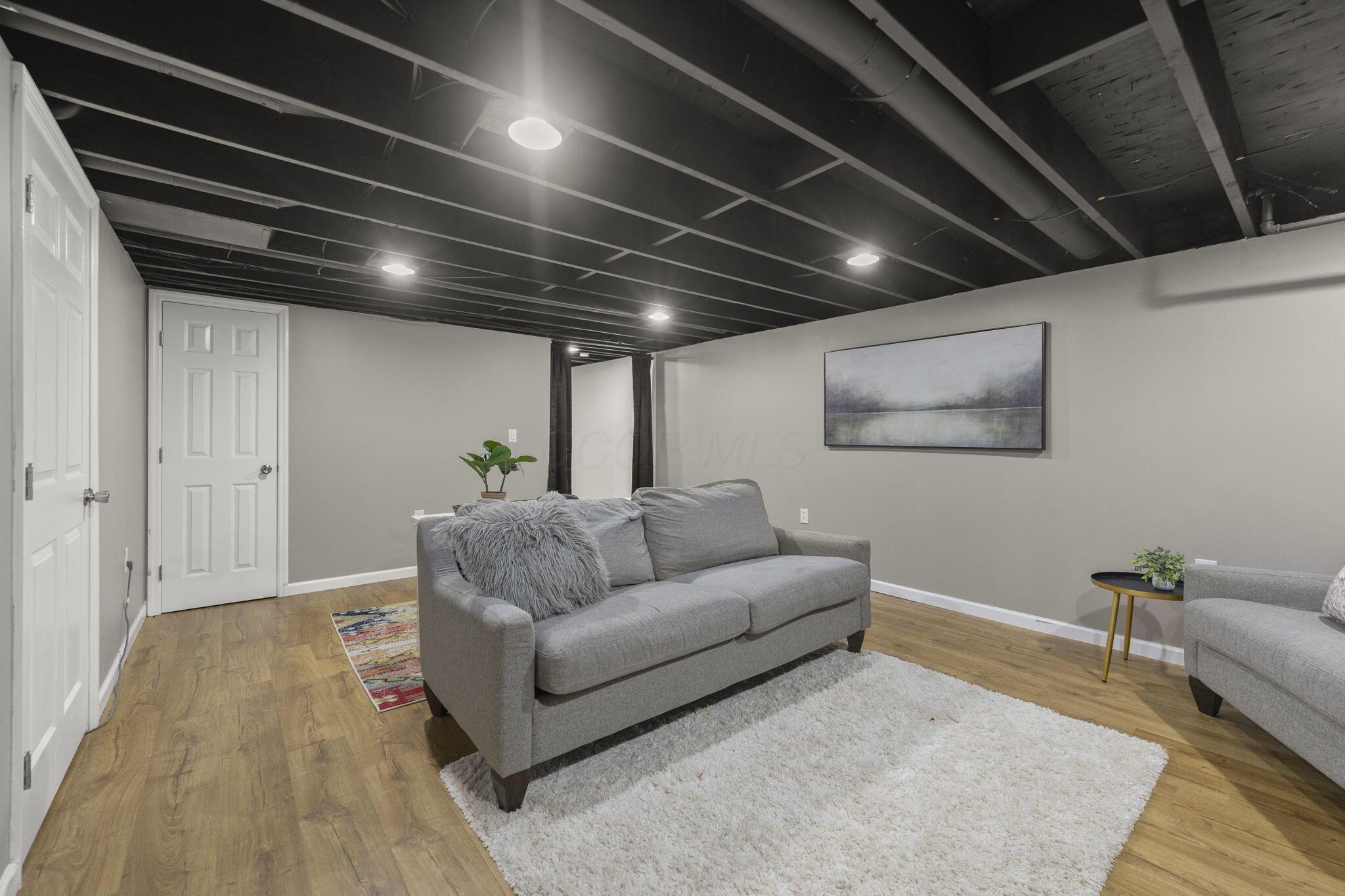 1082 Autumn Woods Drive