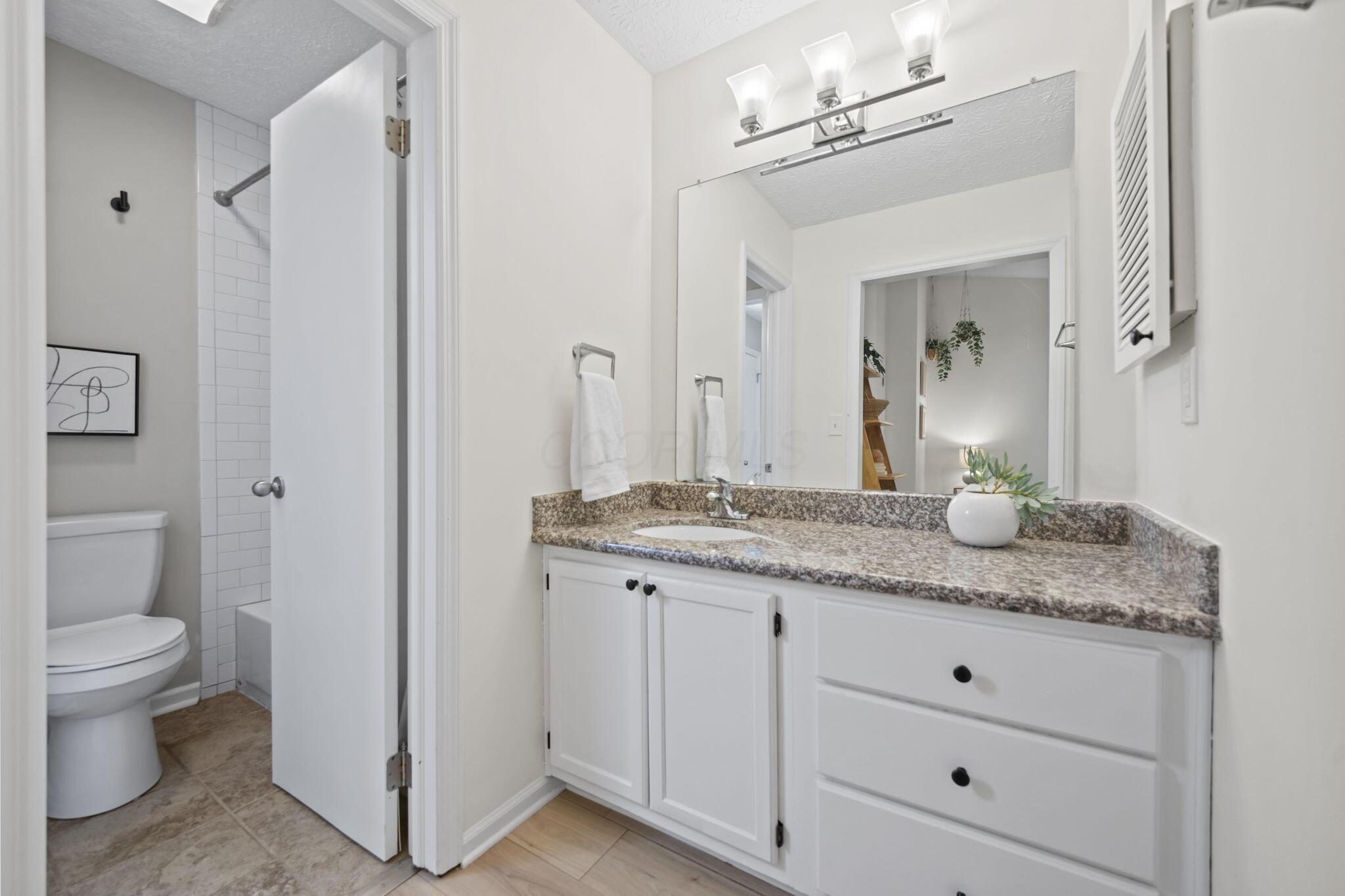 3262 Brookview Way, 11