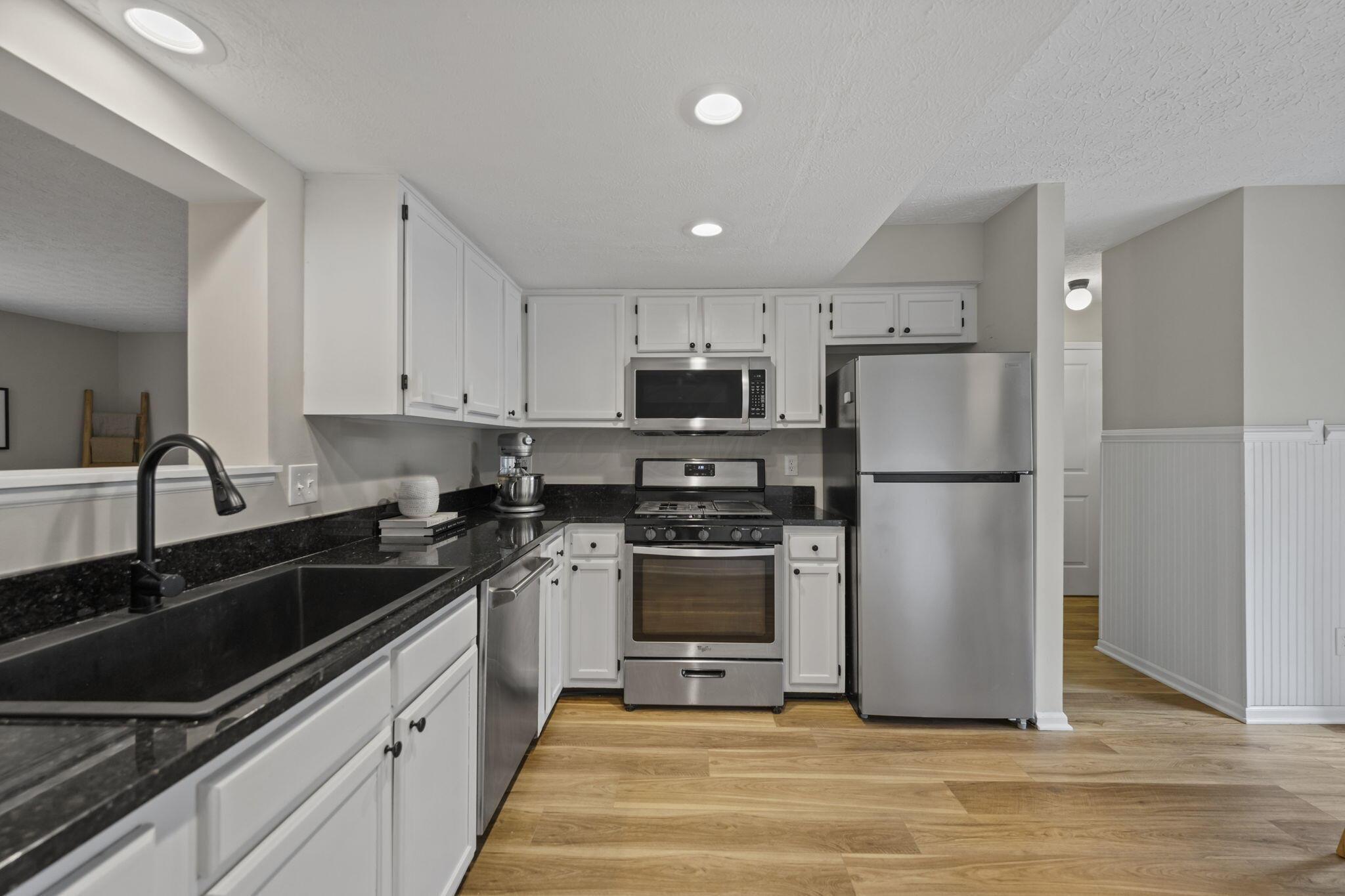 3262 Brookview Way, 11