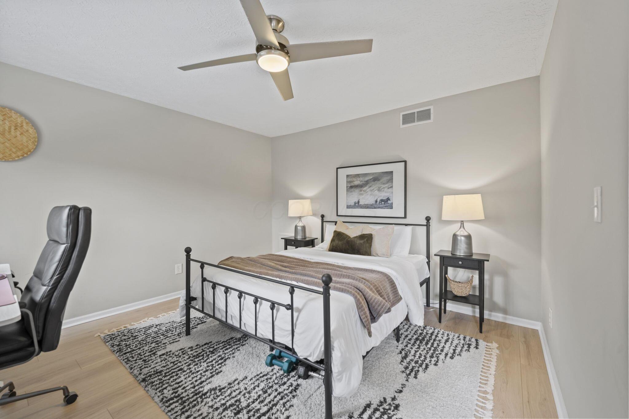 3262 Brookview Way, 11
