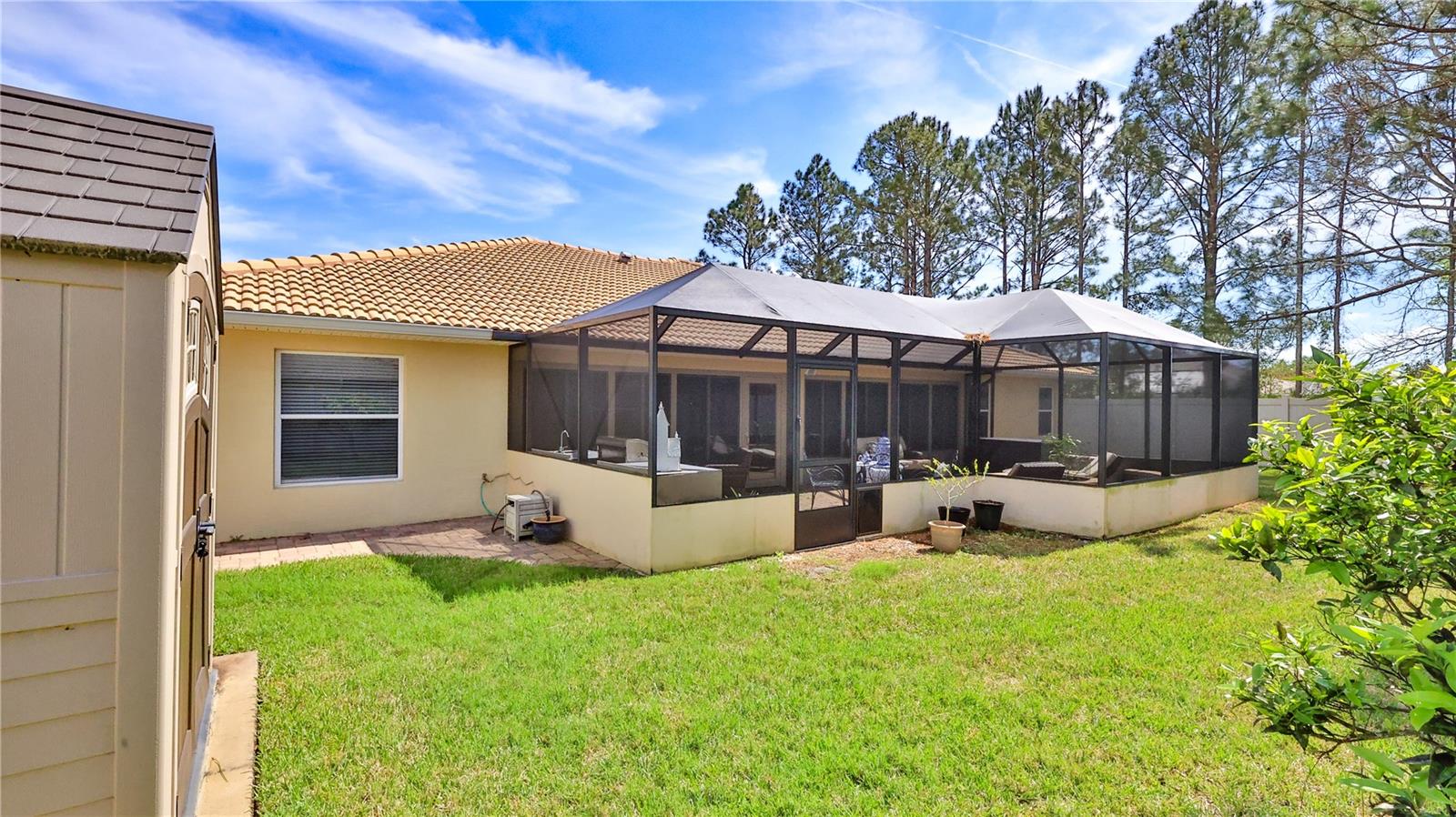 12 FLINT HILL LN
