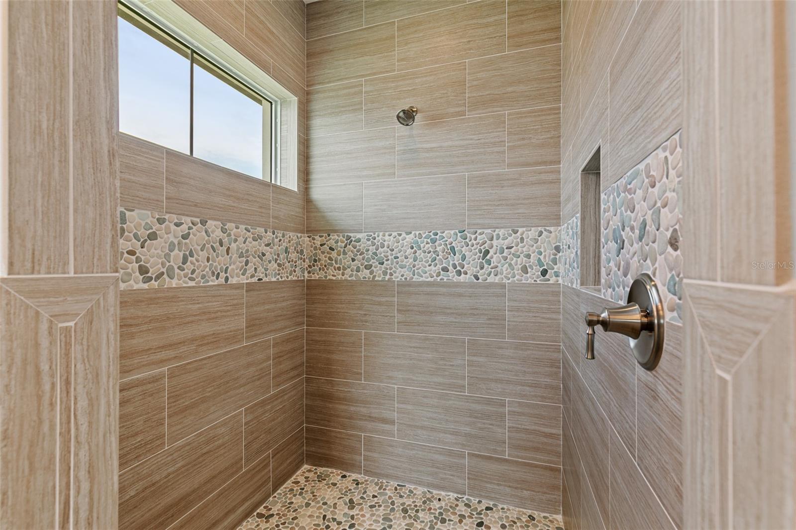 240 YACHT HARBOR DR