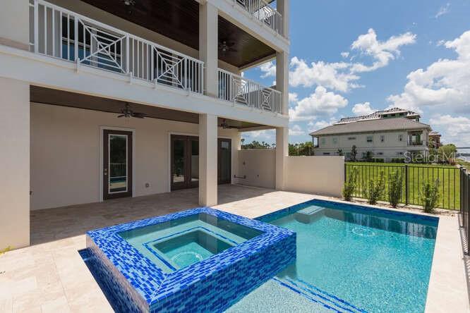 240 YACHT HARBOR DR