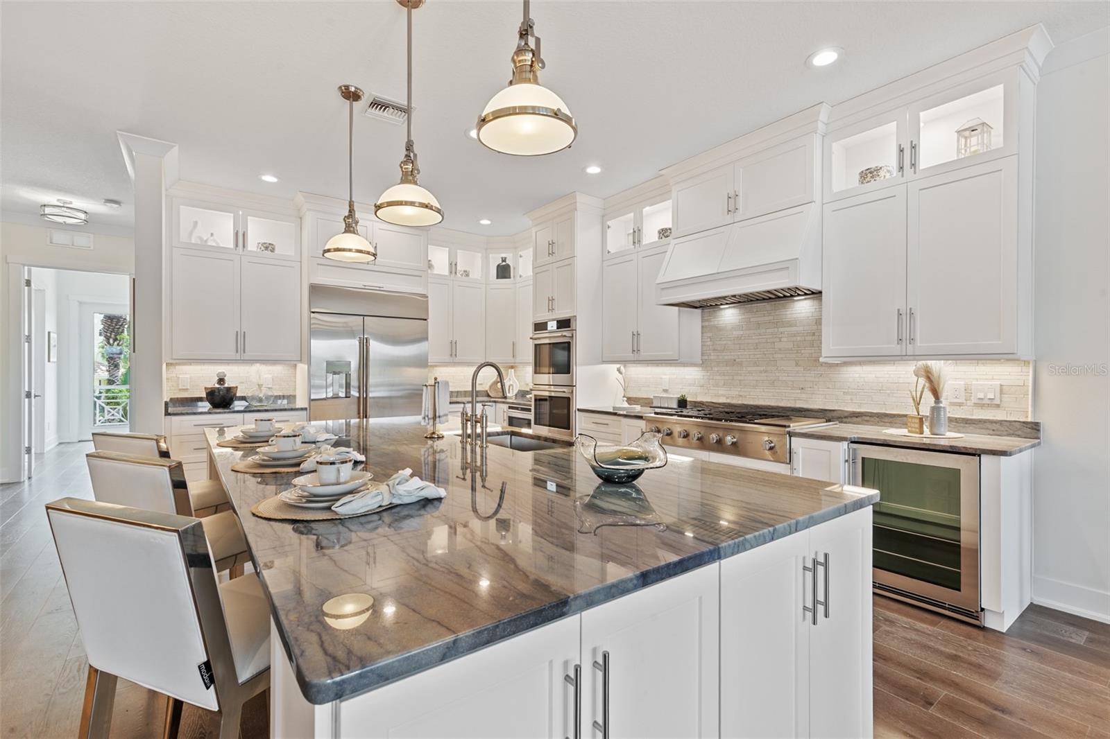 240 YACHT HARBOR DR
