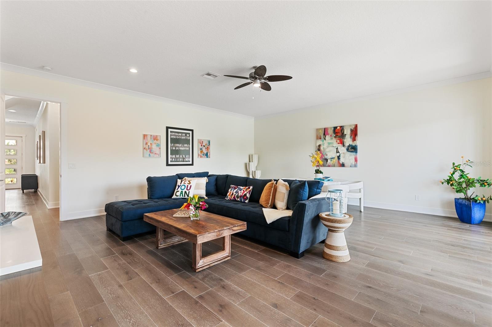 240 YACHT HARBOR DR