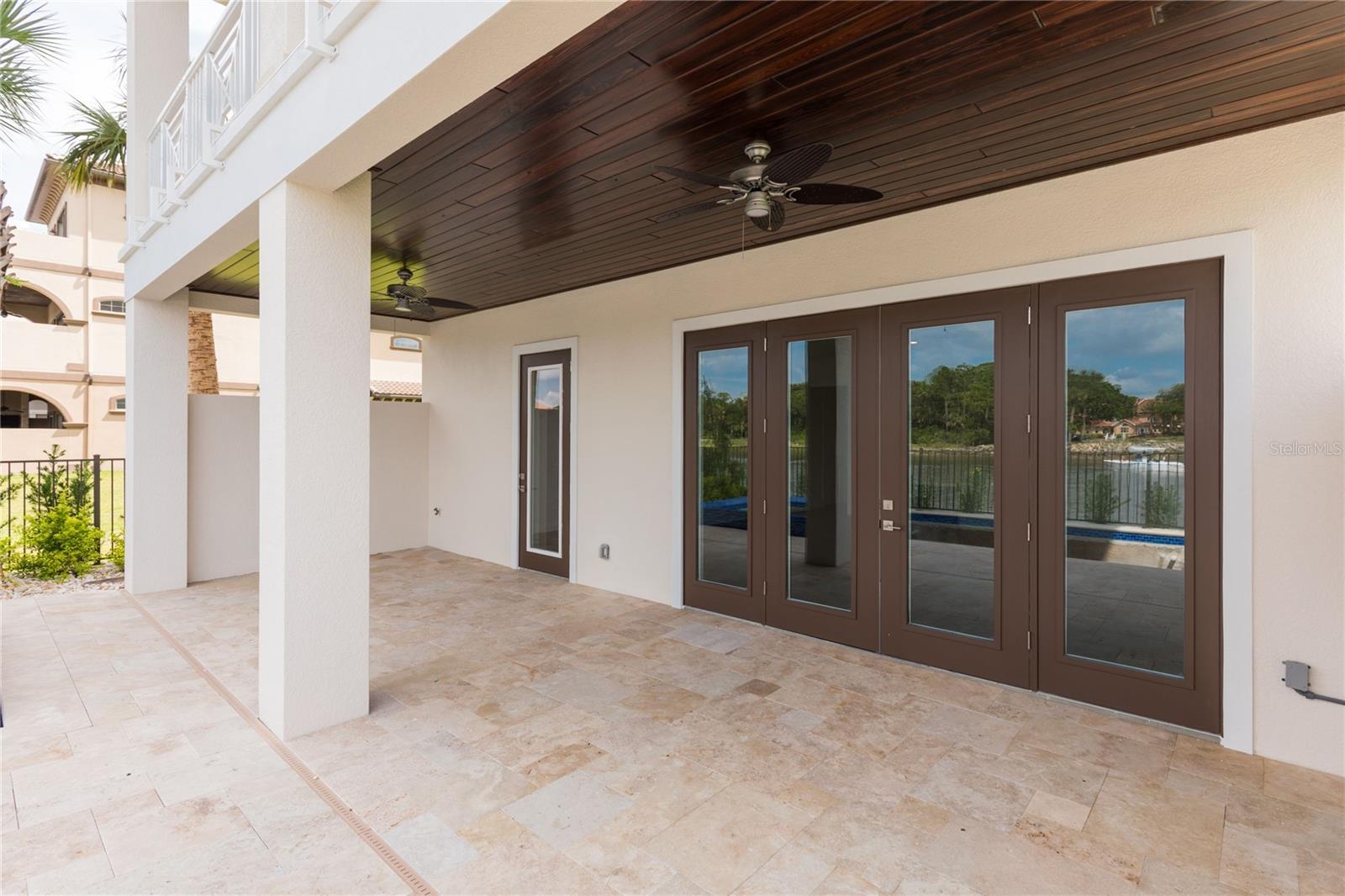 240 YACHT HARBOR DR