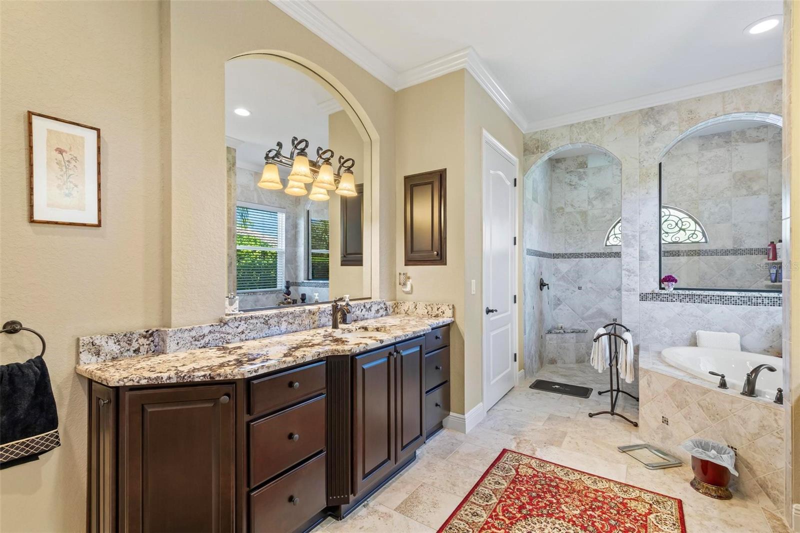 12 NATIVE OAK CT