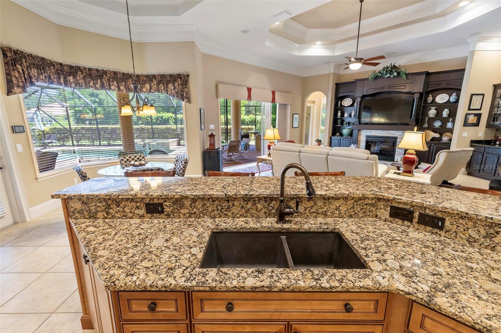 12 NATIVE OAK CT