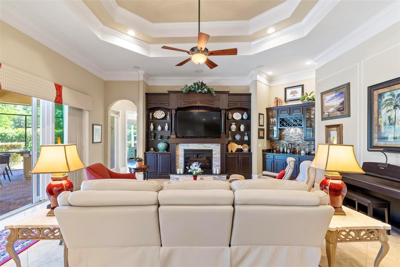 12 NATIVE OAK CT