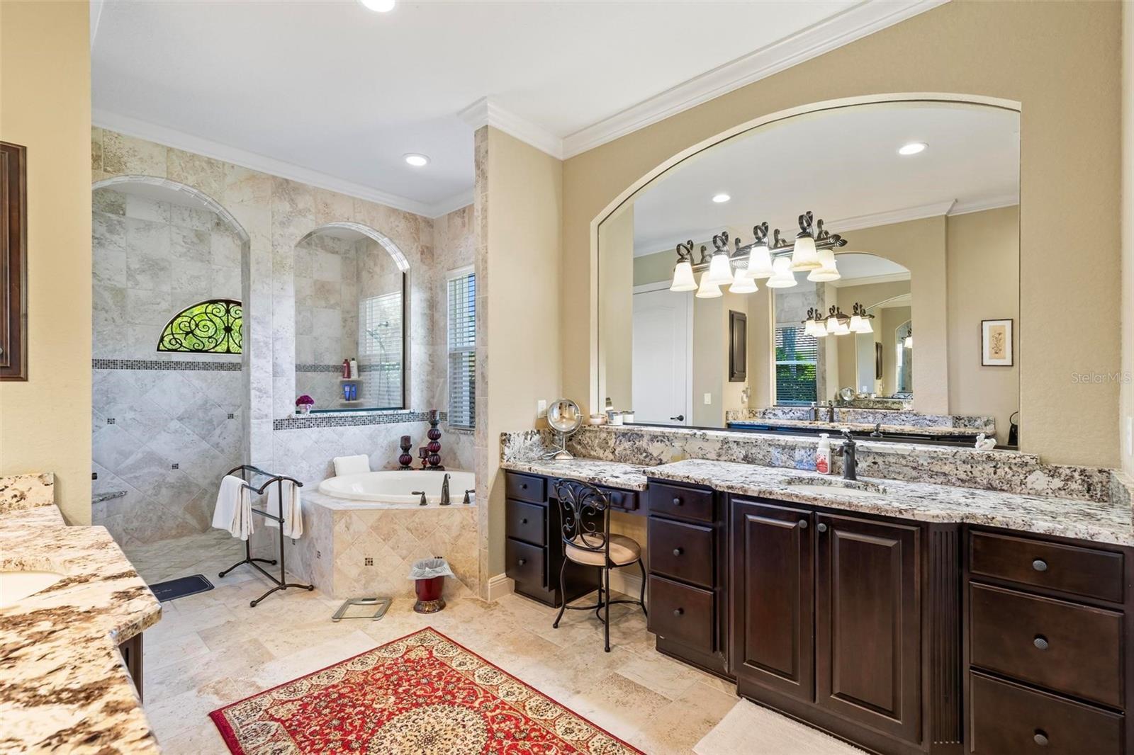 12 NATIVE OAK CT