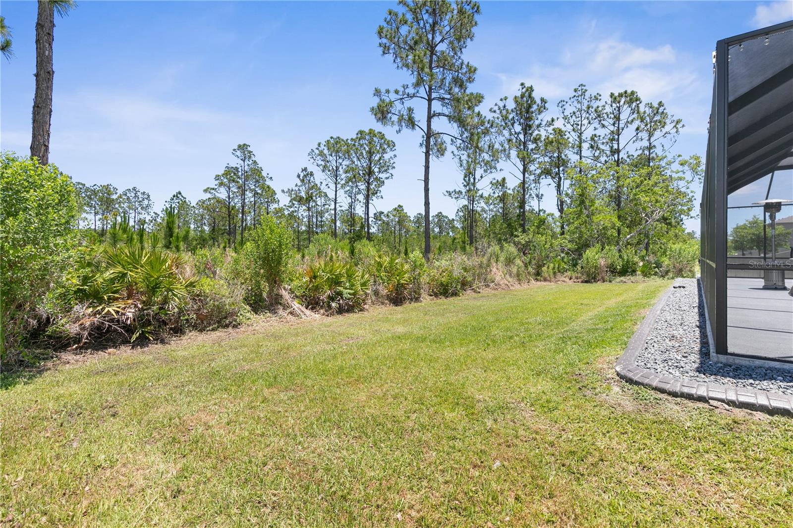 225 SUNSET POINT DR