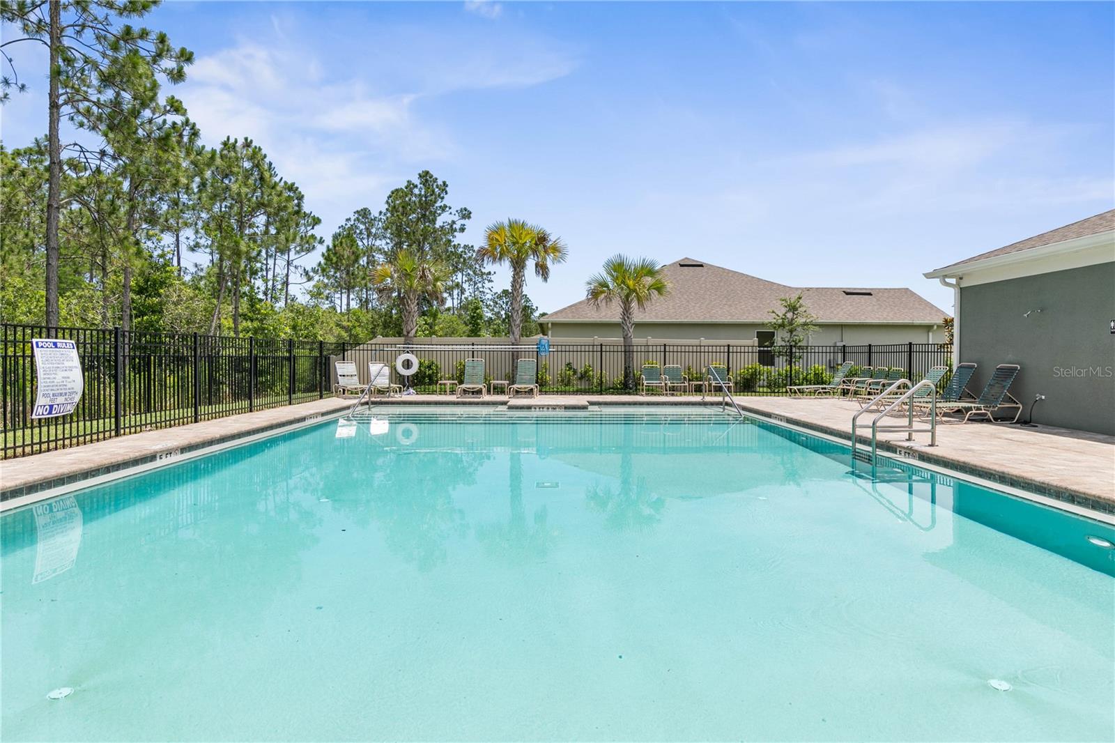 225 SUNSET POINT DR
