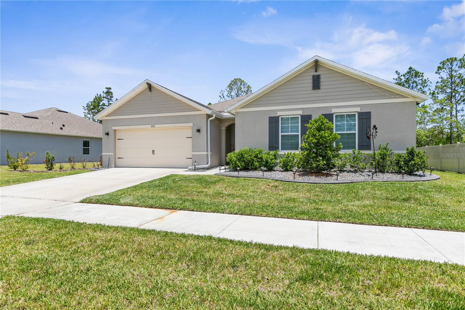 225 SUNSET POINT DR