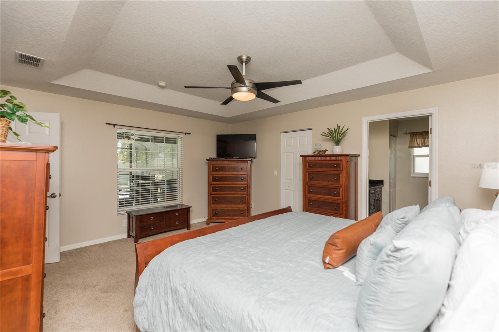 7 LANCASTER LN