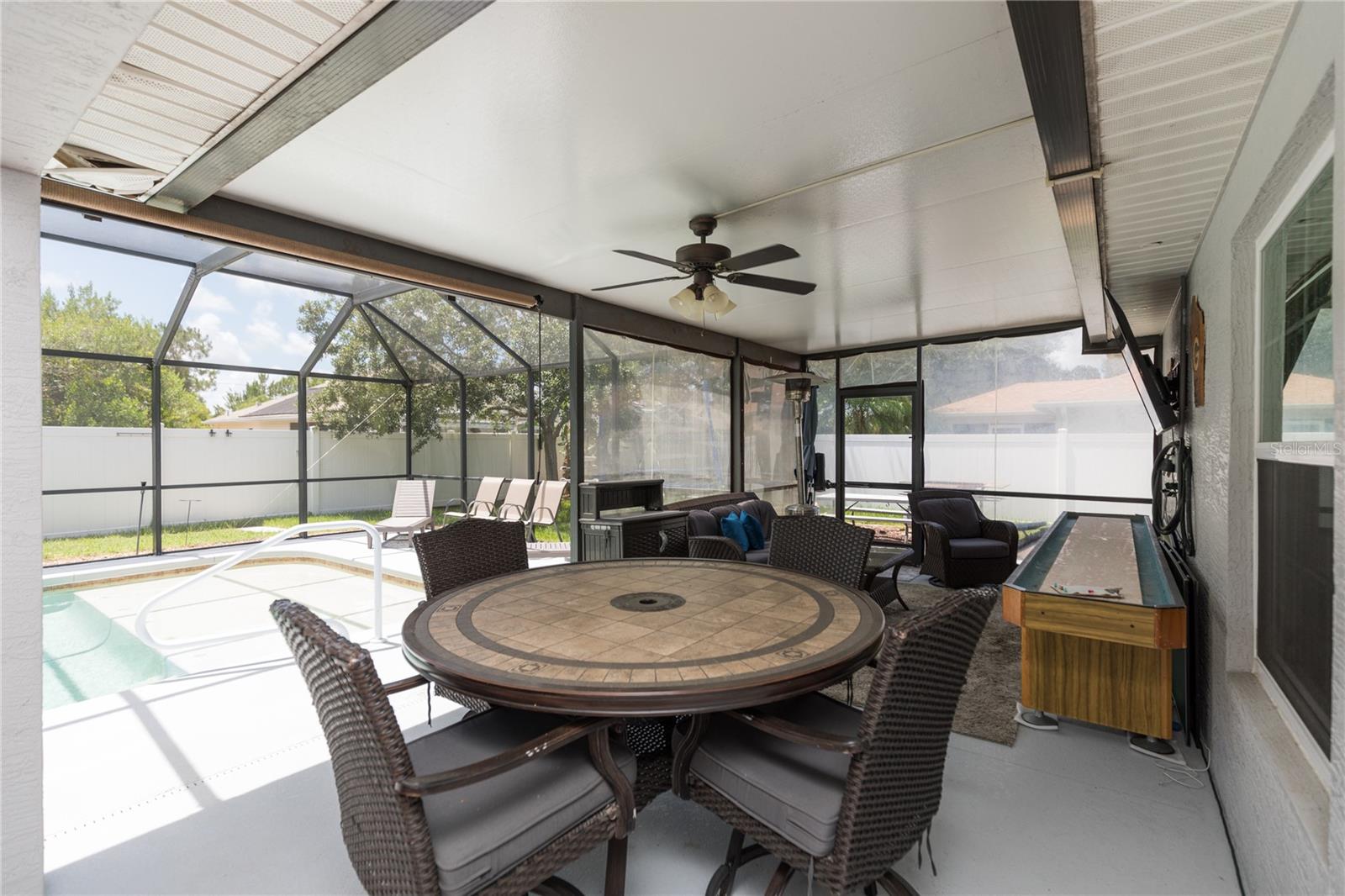 7 LANCASTER LN