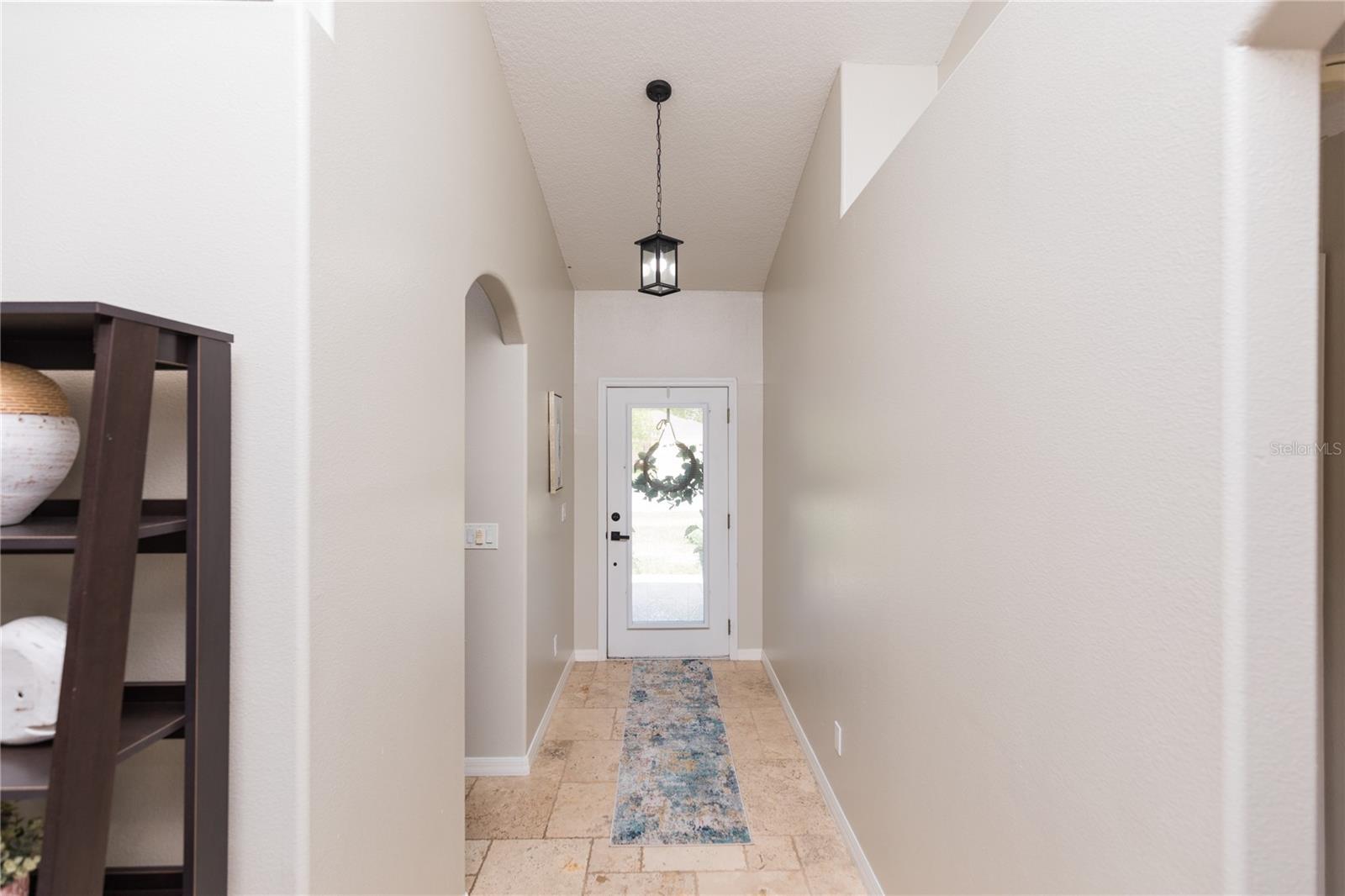 7 LANCASTER LN