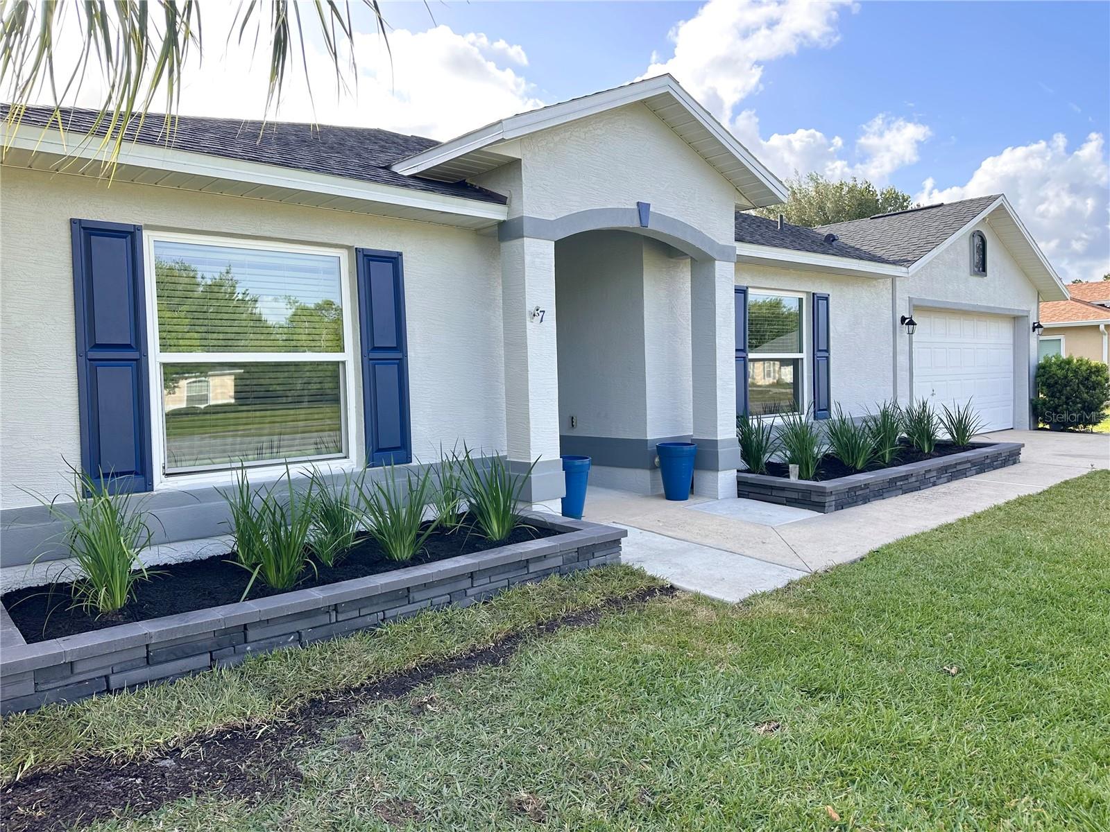7 LANCASTER LN