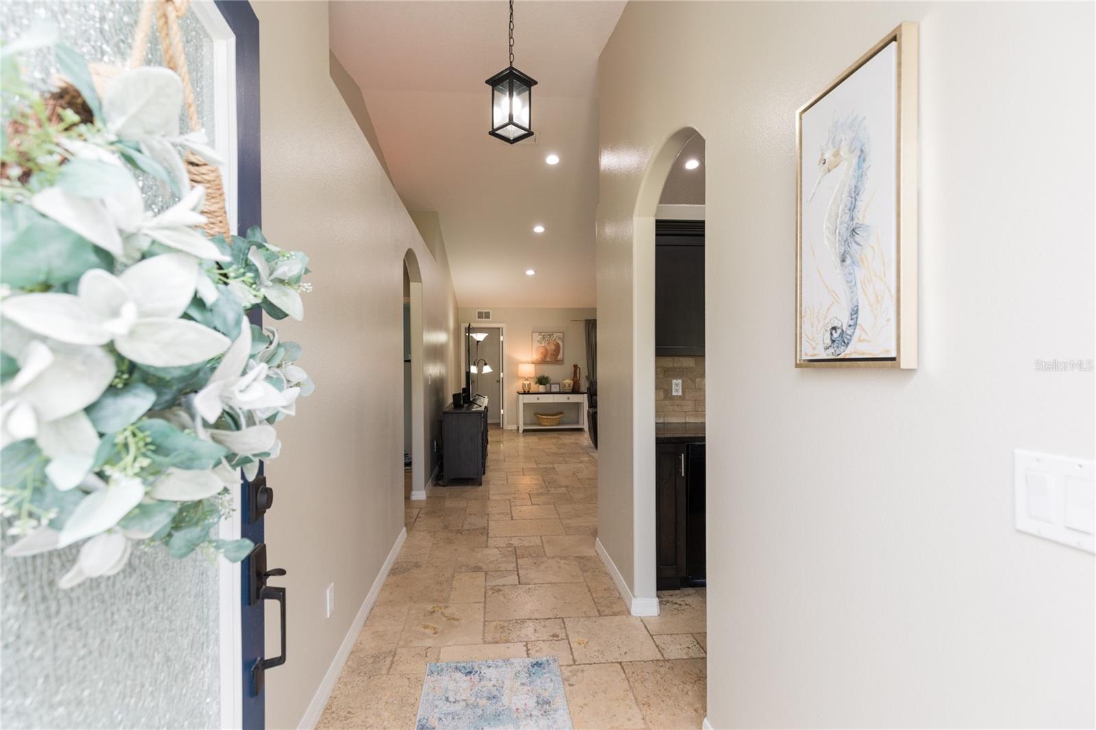 7 LANCASTER LN