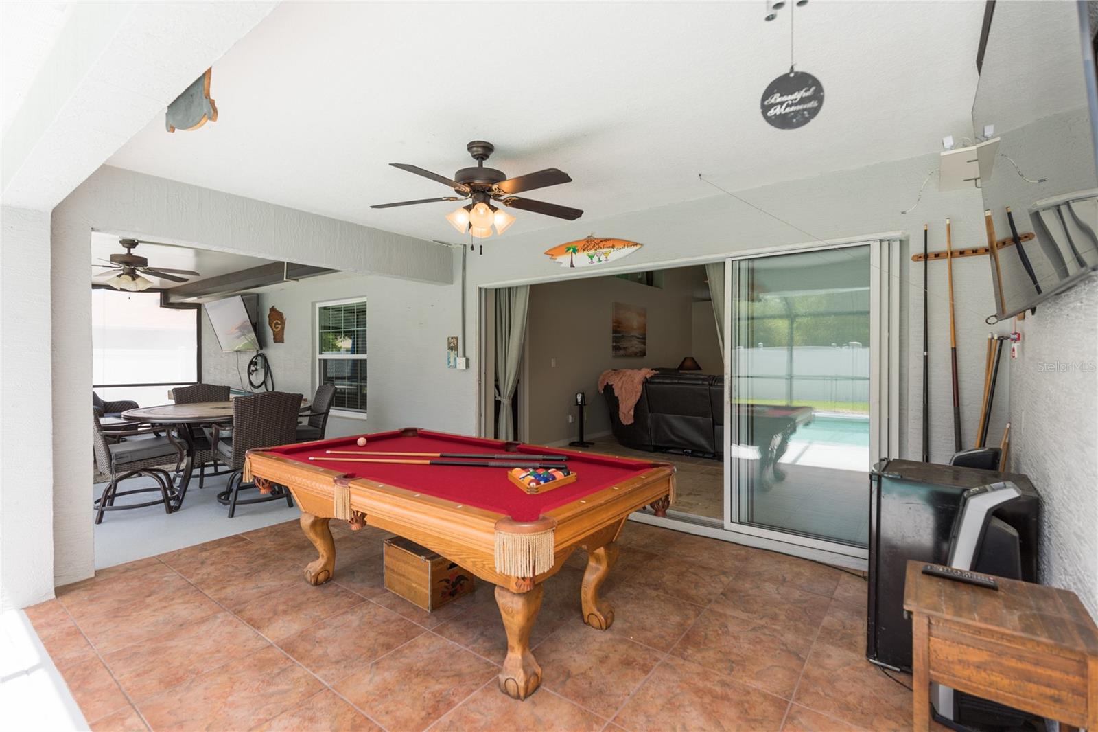 7 LANCASTER LN