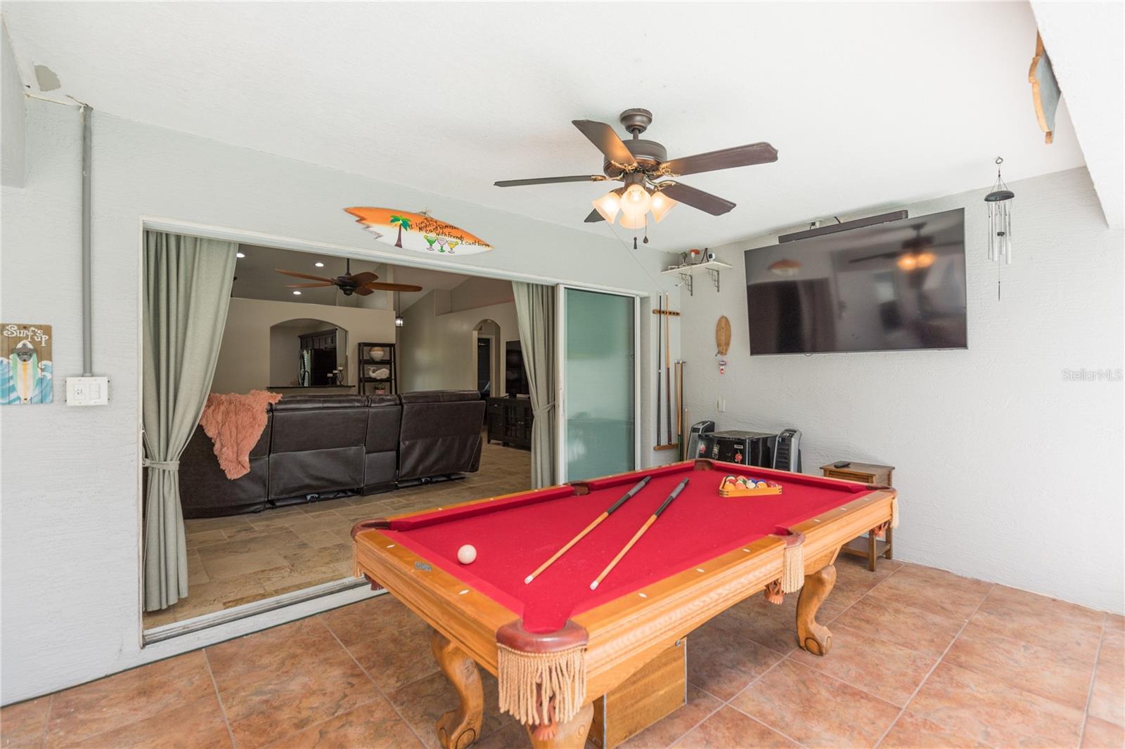 7 LANCASTER LN
