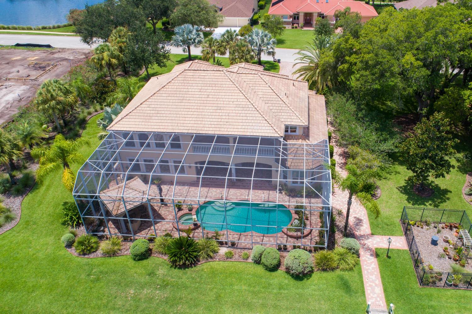 74 OLD OAK DR S
