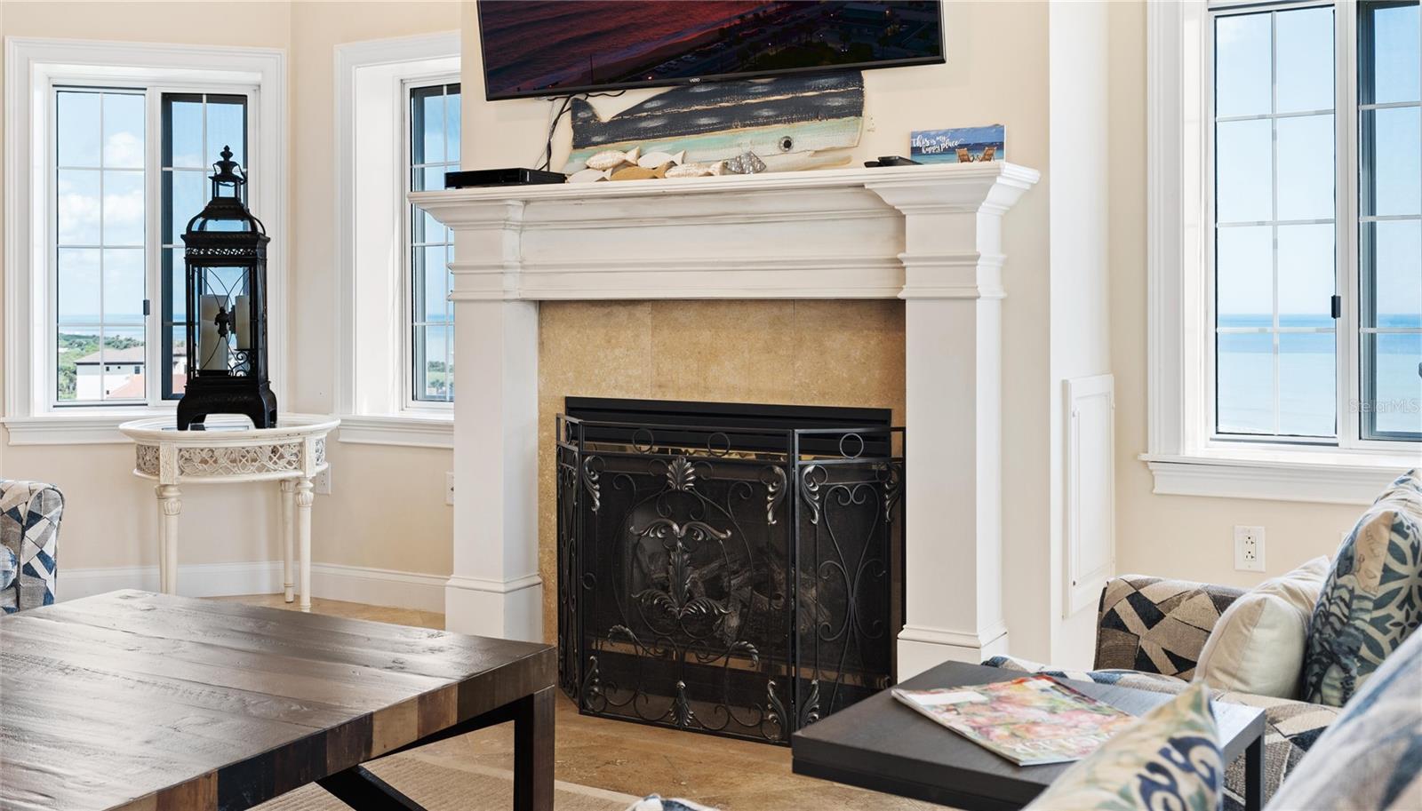 200 OCEAN CREST DR #656