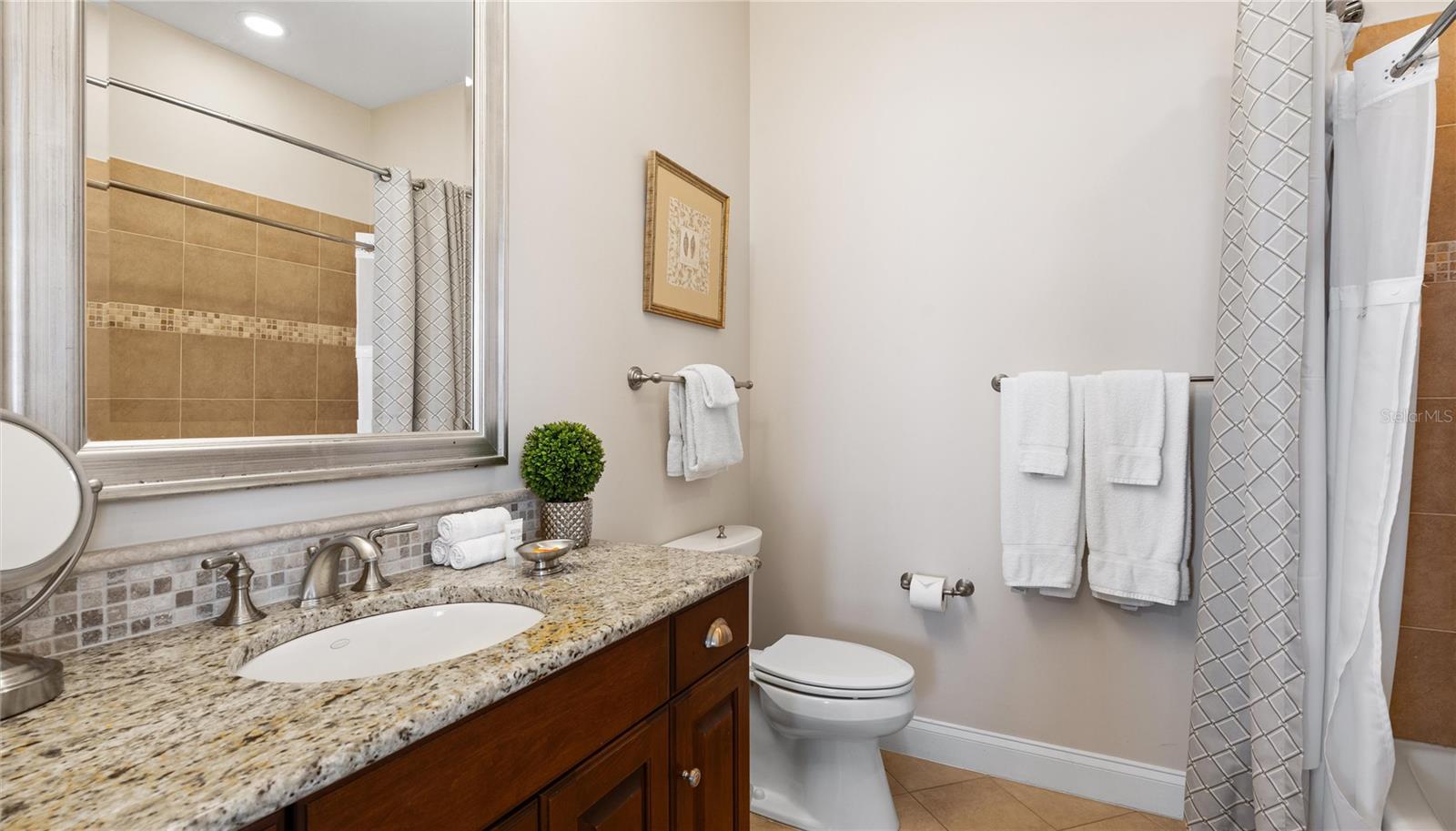 200 OCEAN CREST DR #656