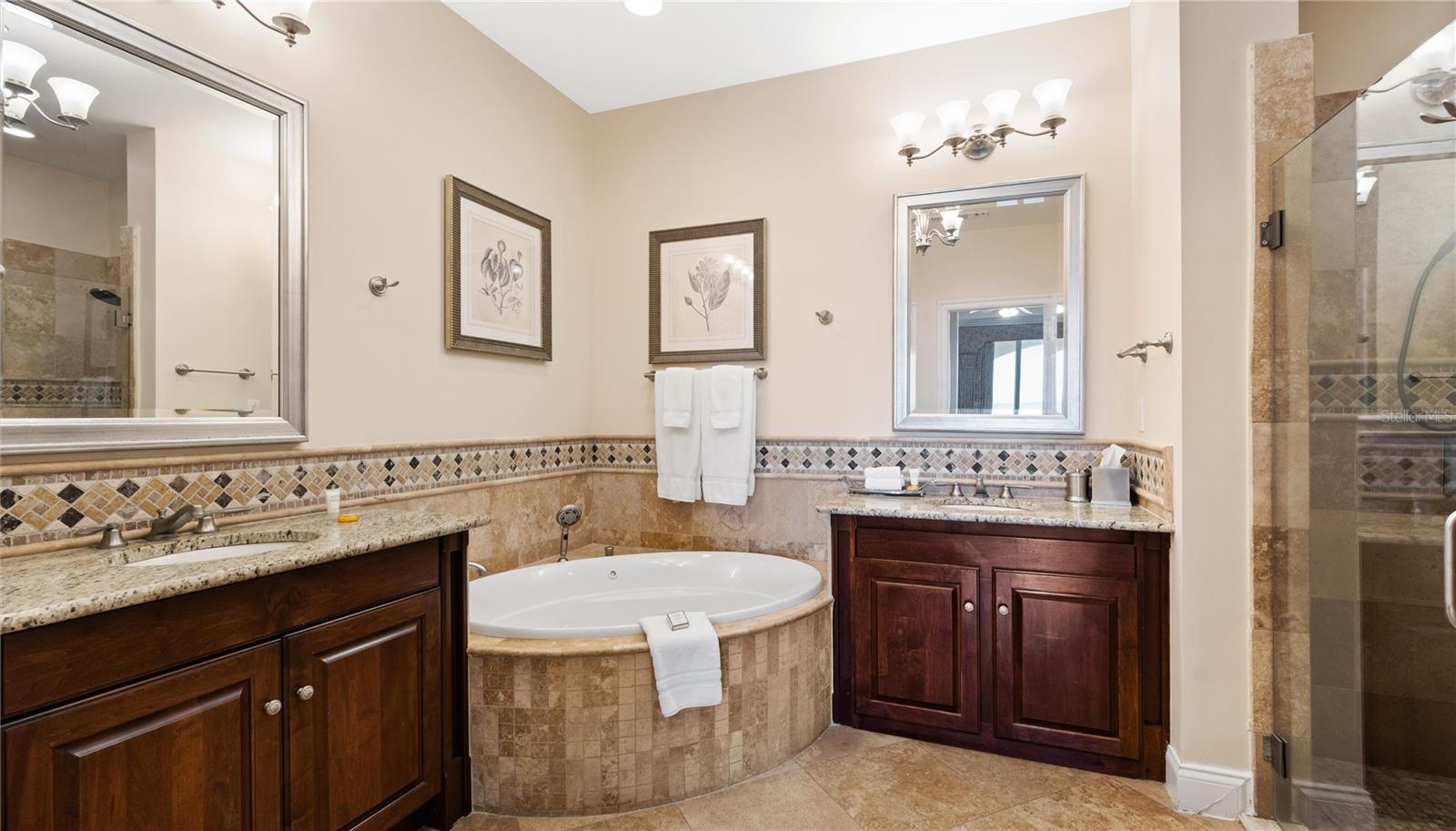 200 OCEAN CREST DR #656