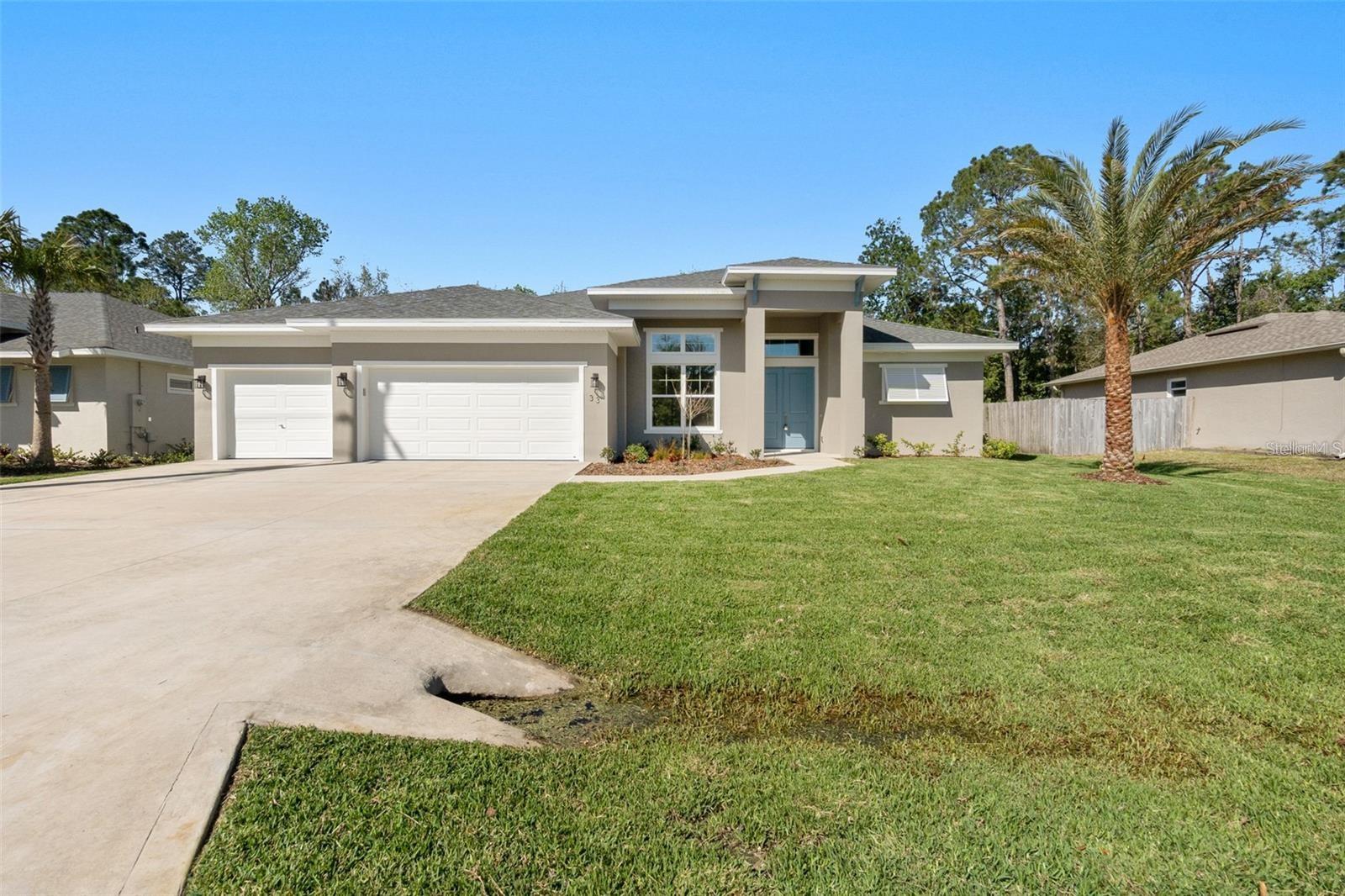 33 WOODBURY DR