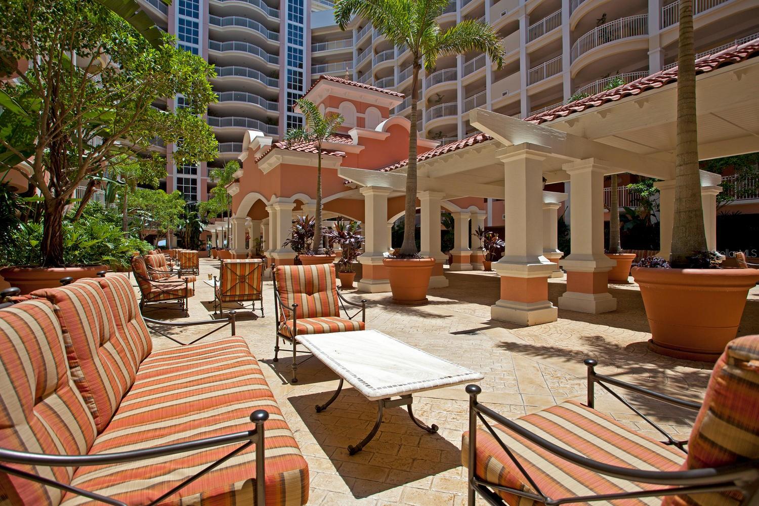 200 OCEAN CREST DR #211