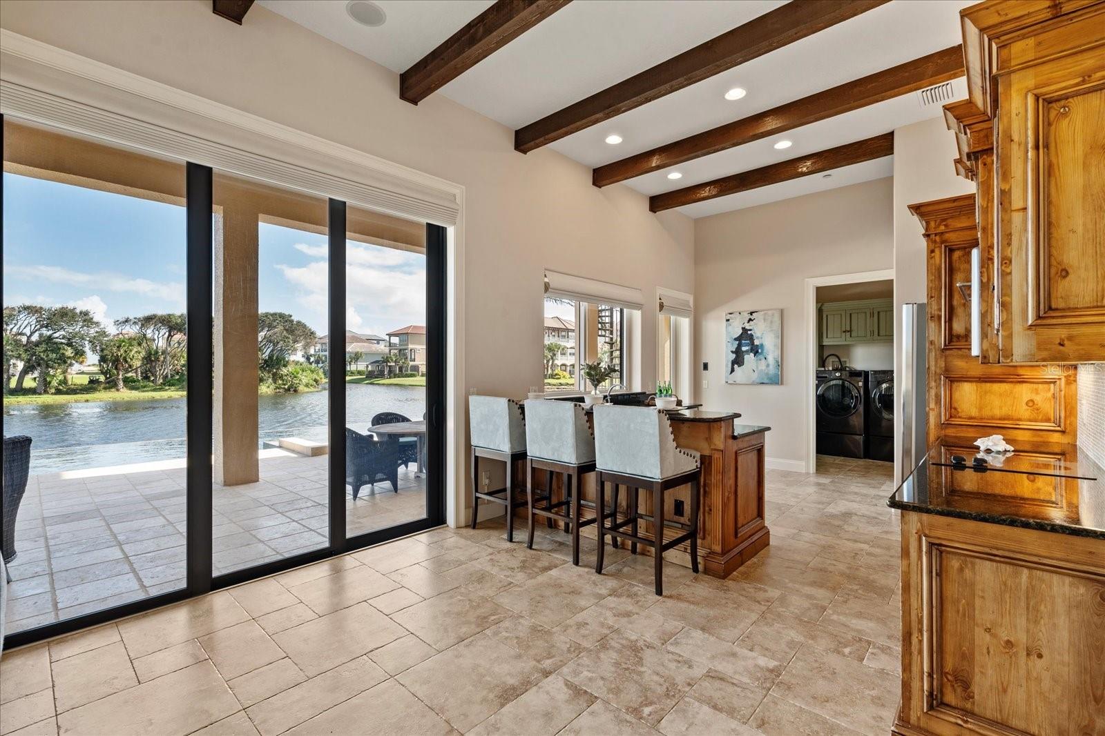 38 NORTHSHORE DR