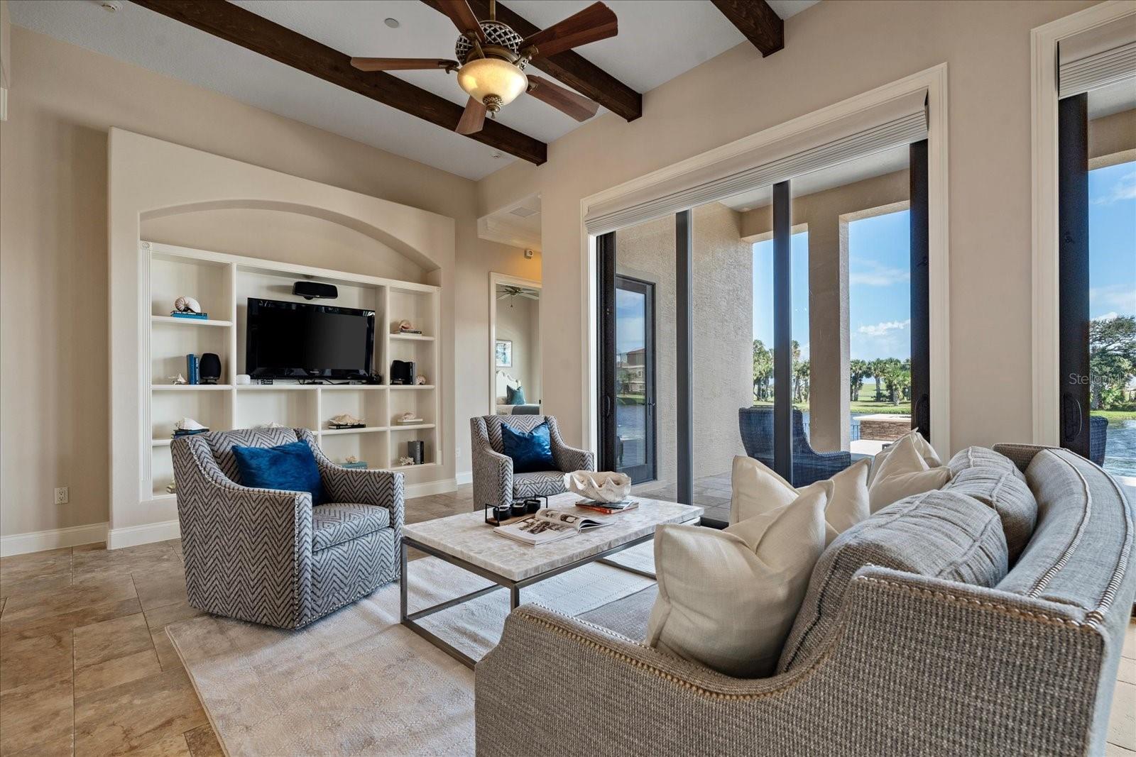 38 NORTHSHORE DR