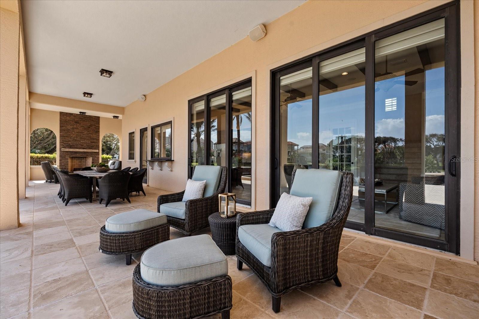 38 NORTHSHORE DR