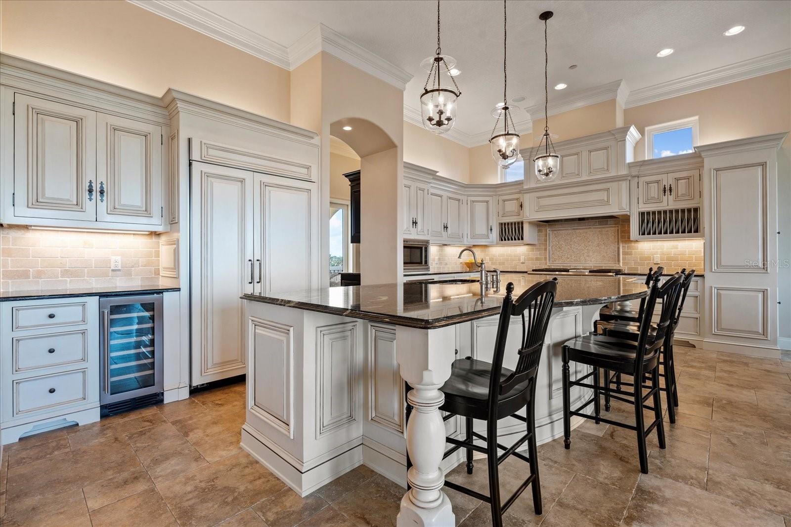 38 NORTHSHORE DR